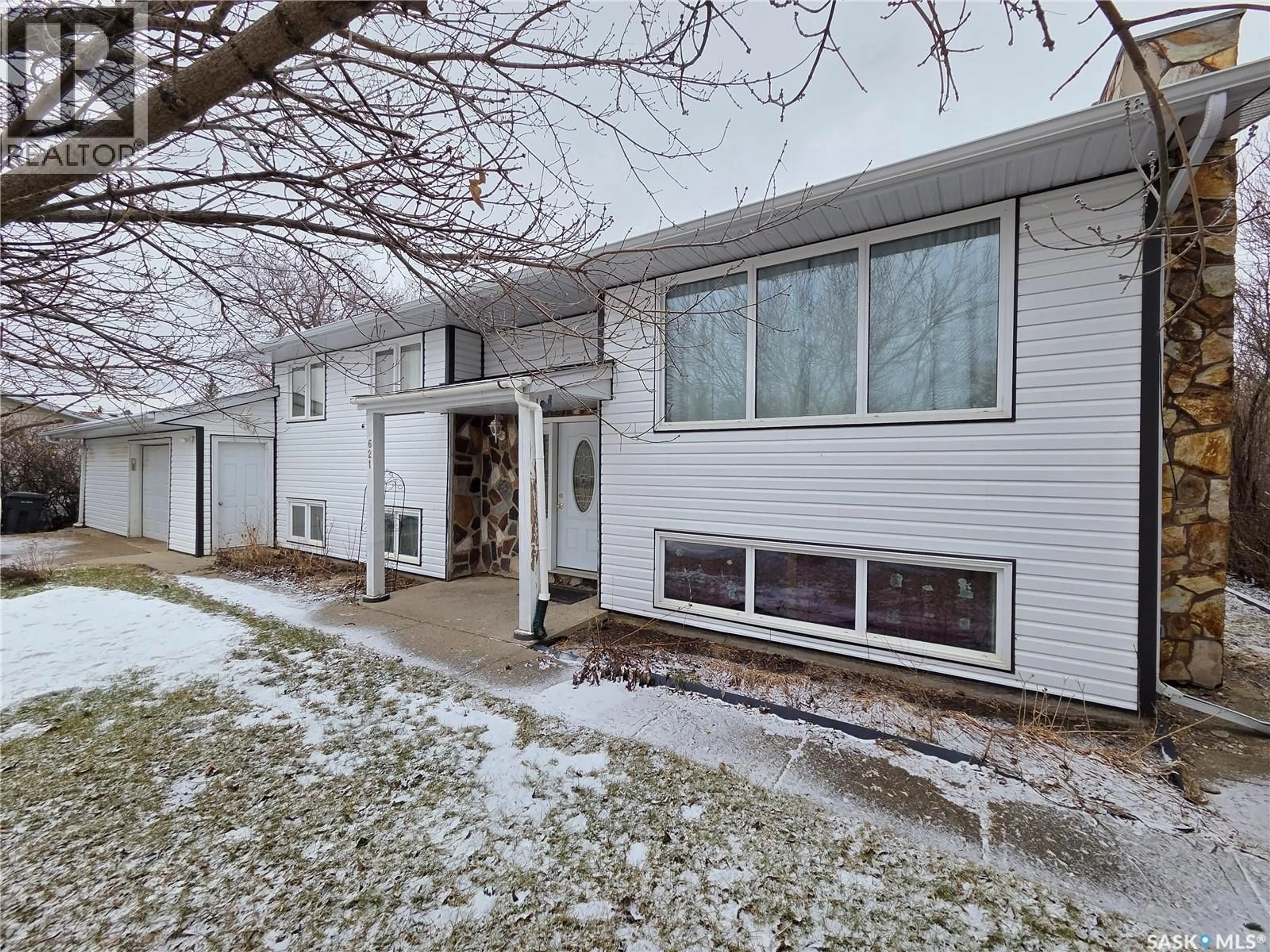 Unknown for 621 MCCALL STREET, Oxbow Saskatchewan S0C2B0