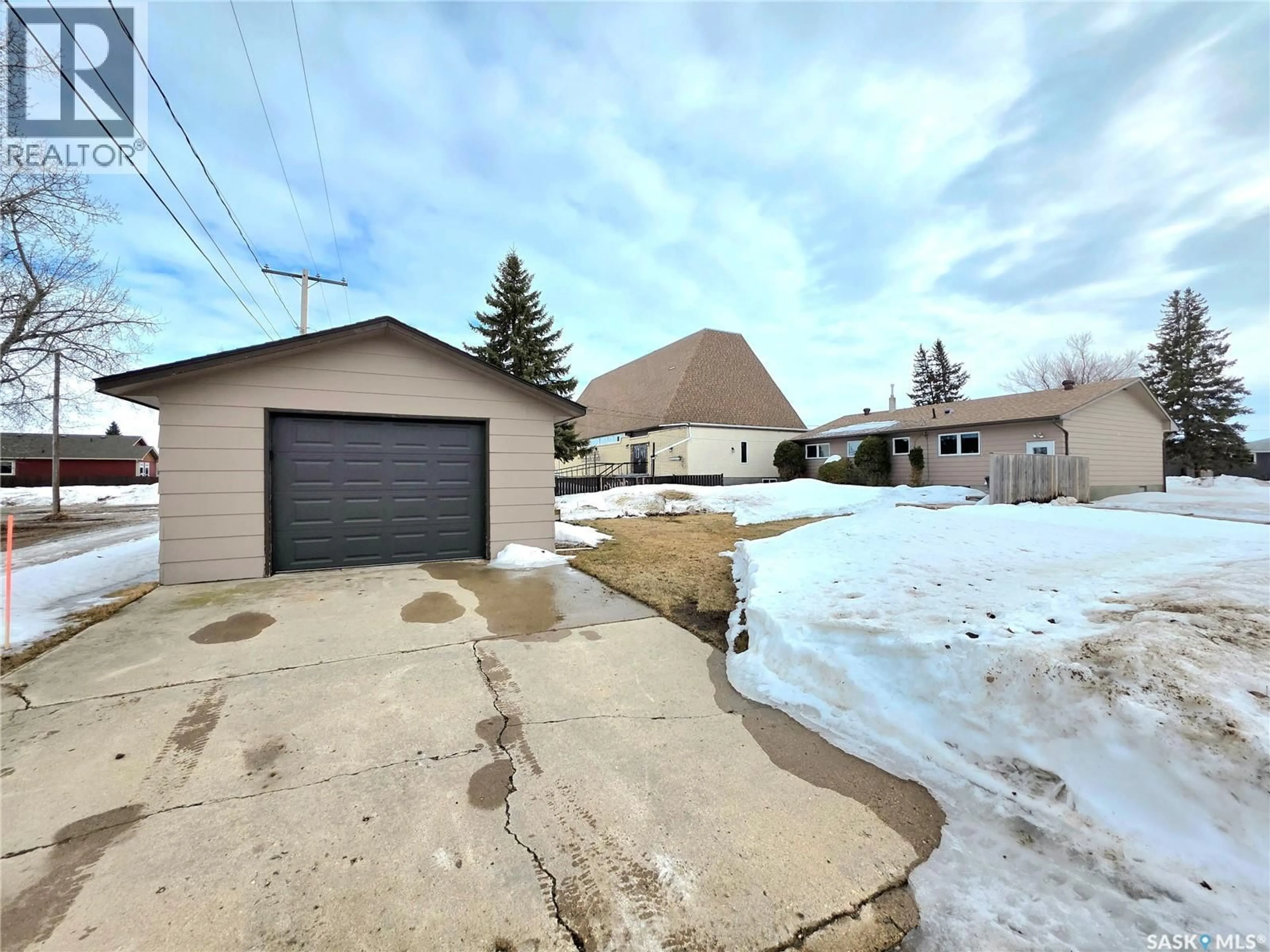 Unknown for 274 10TH AVENUE, Melville Saskatchewan S0A2P0