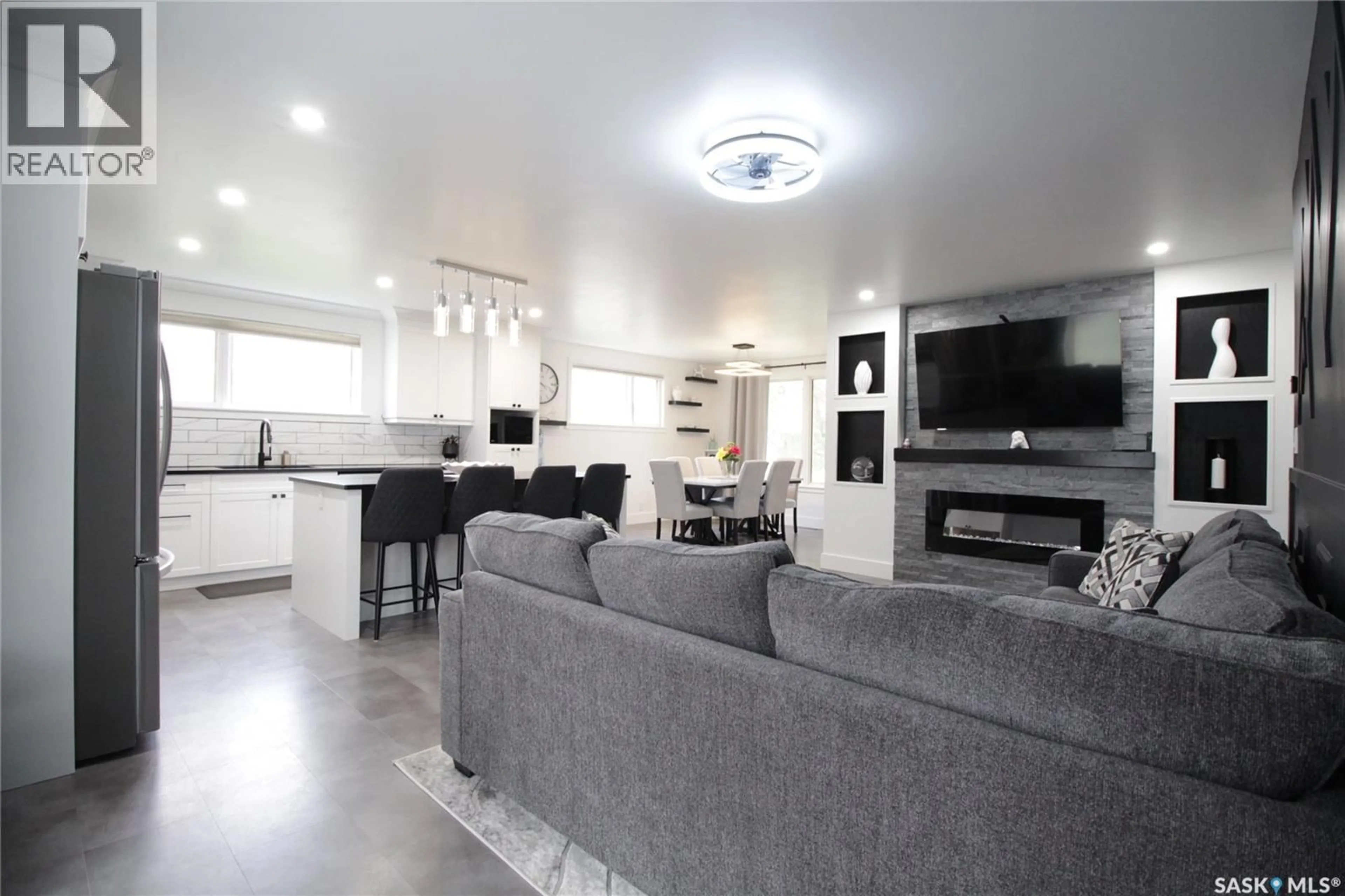 Unknown for 1110 WINDOVER AVENUE, Moosomin Saskatchewan S0G3N0