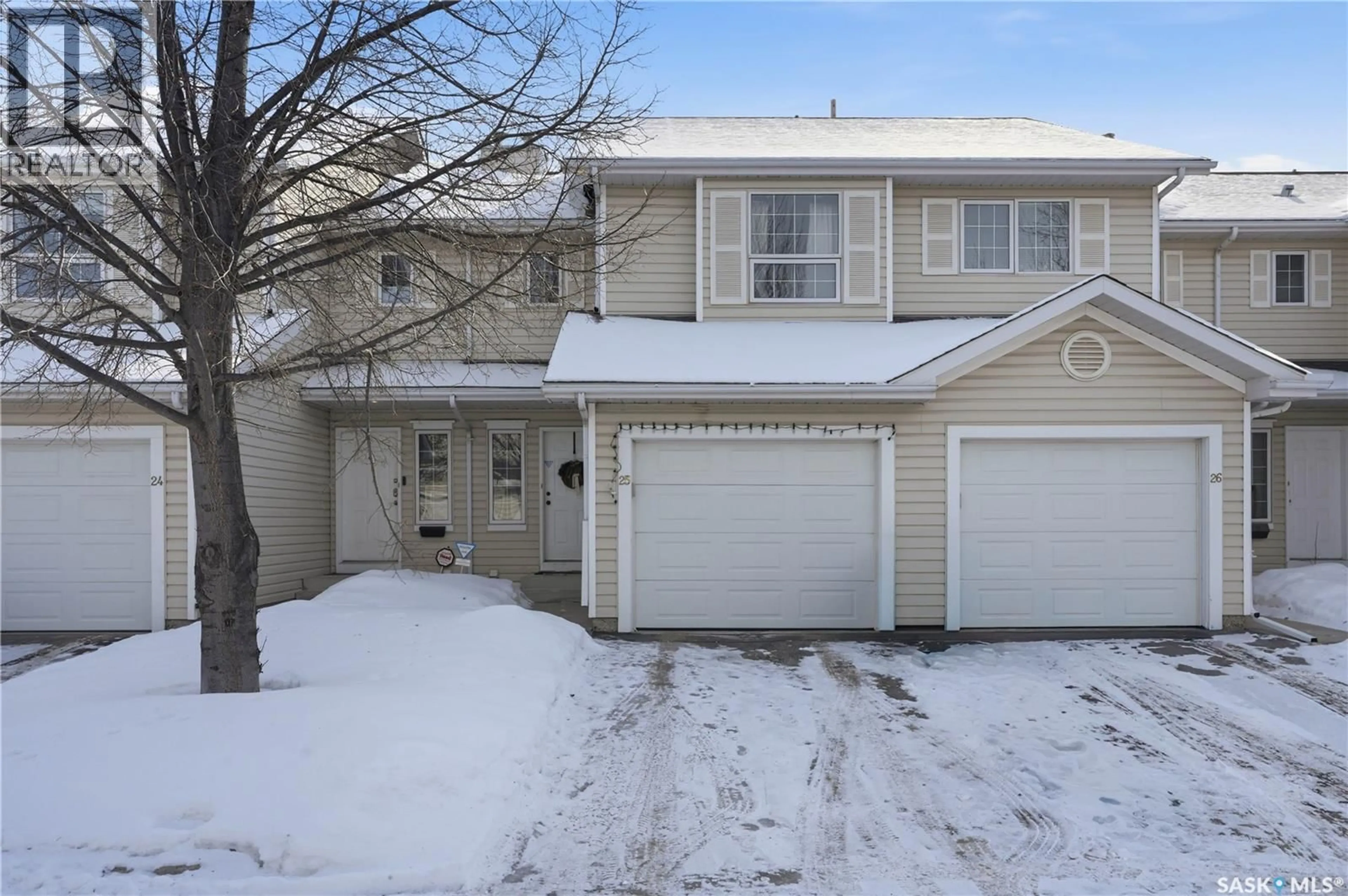 Home with vinyl exterior material, street for 25 110 KEEVIL CRESCENT, Saskatoon Saskatchewan S7N4N8