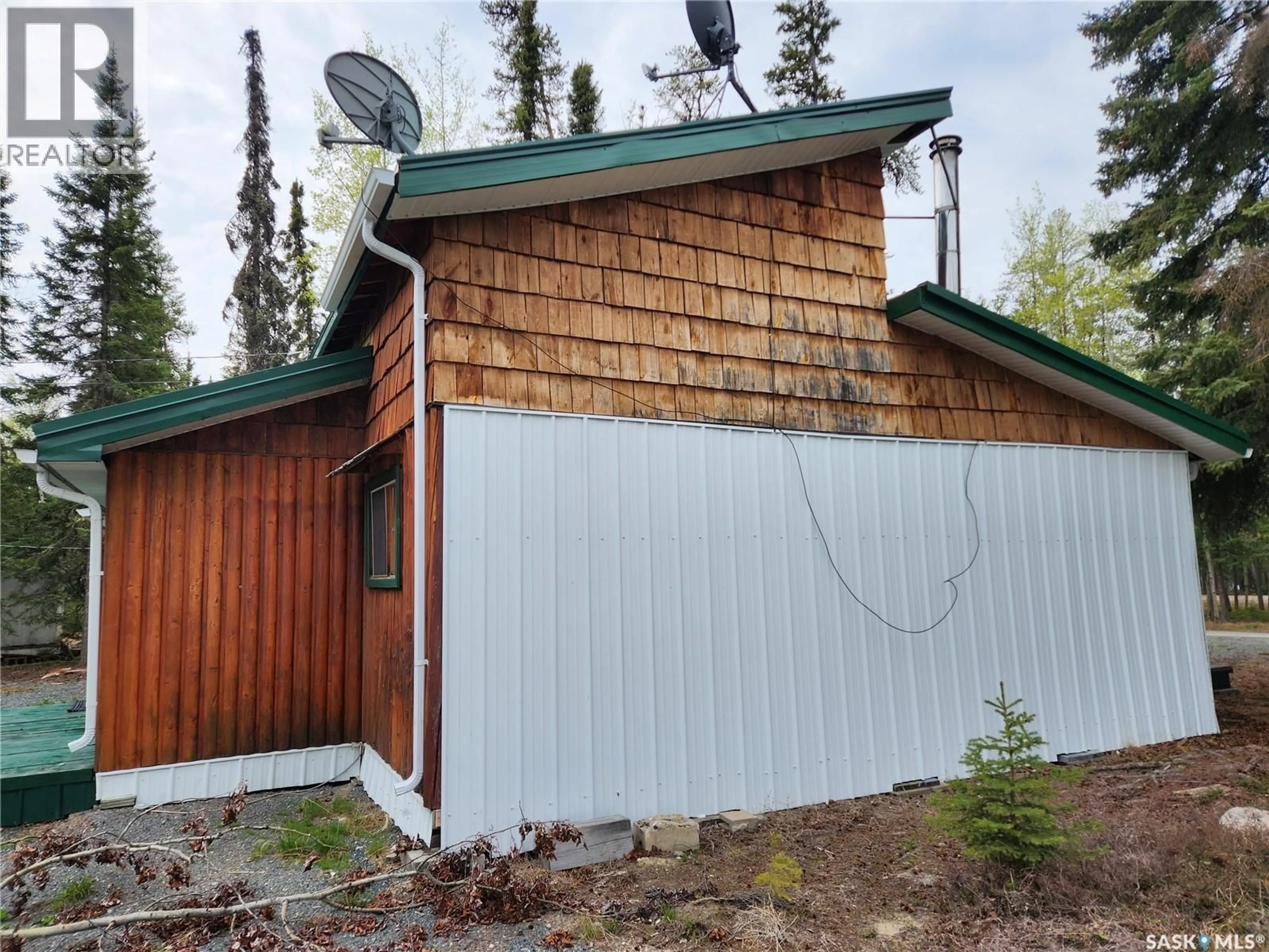 Shed for 1006 LAKE ROAD, Northern Admin District Saskatchewan S0P0A0