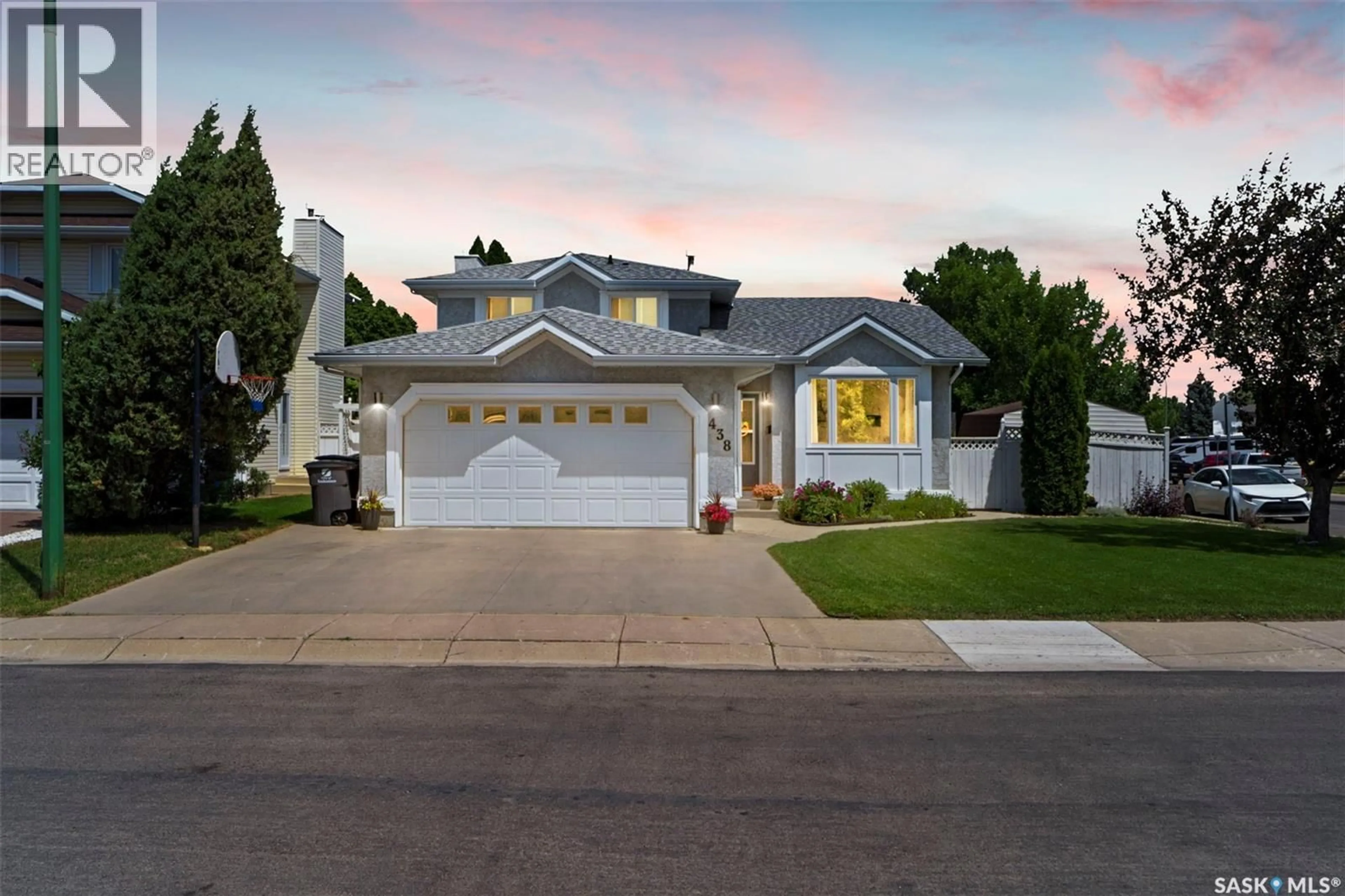 Home with vinyl exterior material, street for 438 COWLEY PLACE, Saskatoon Saskatchewan S7N3X3