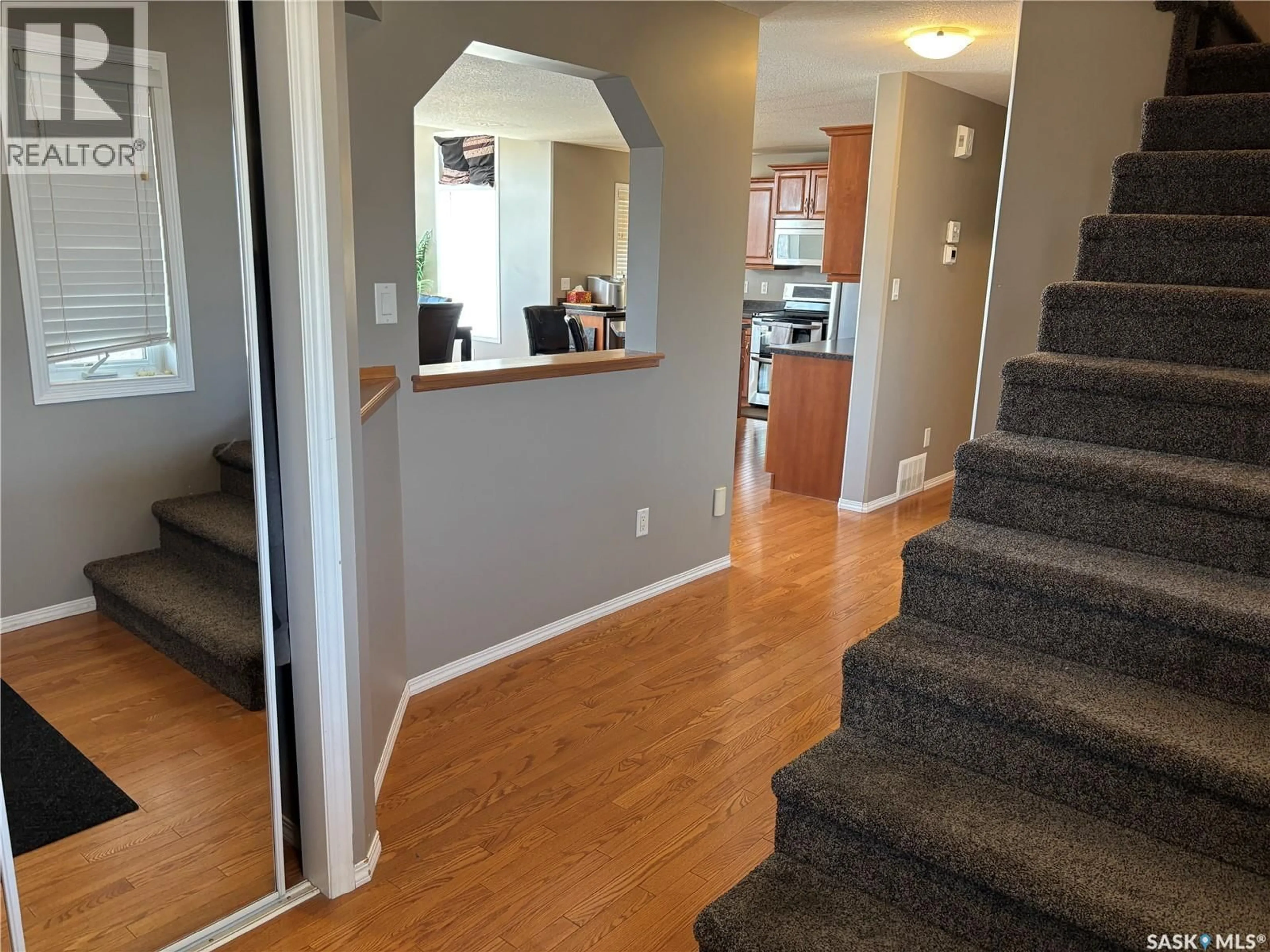 Indoor entryway for 74 WOODS CRESCENT, Edenwold Rm No.158 Saskatchewan S4L1C5