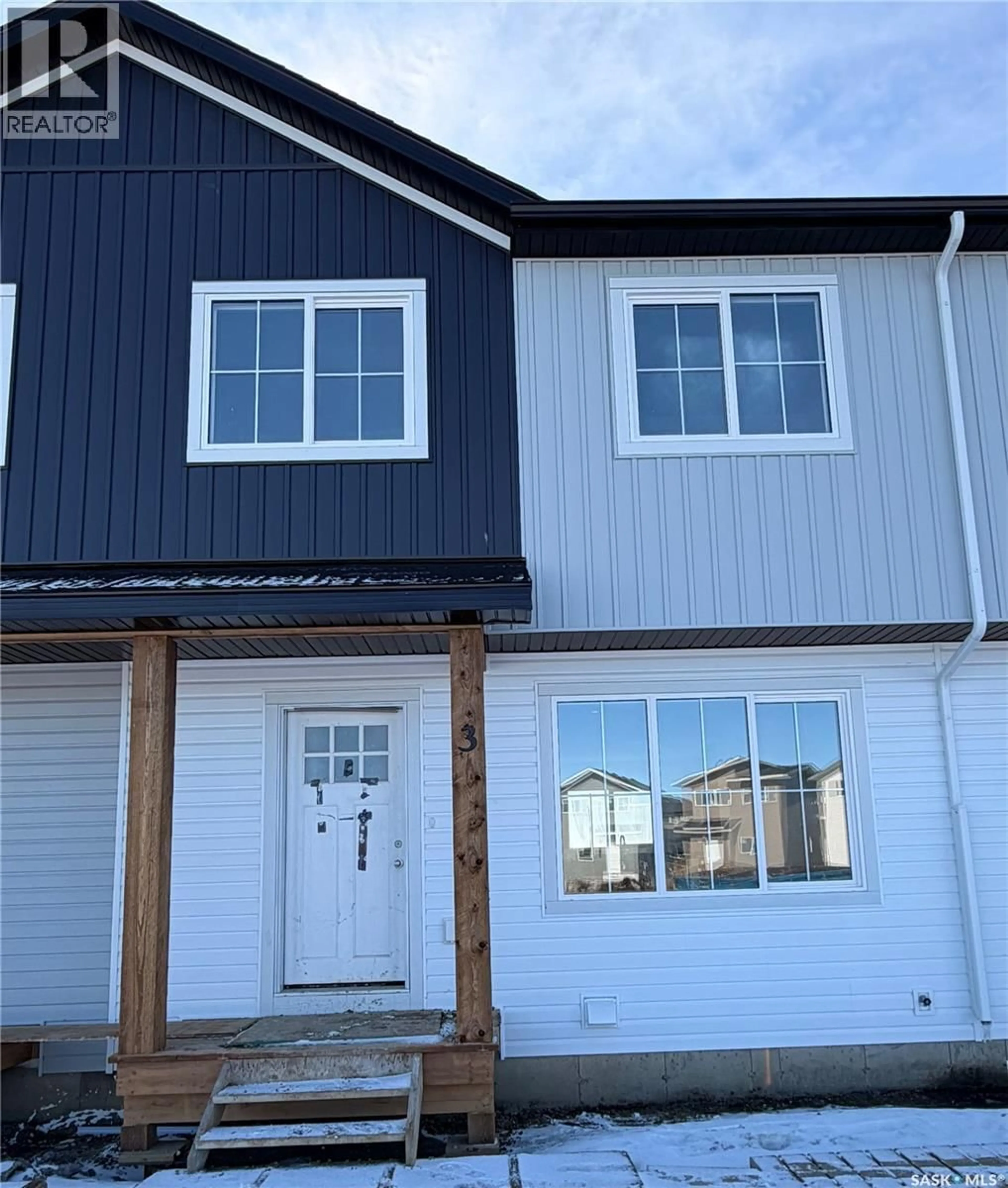 Home with vinyl exterior material, street for 101 - 3 MIROND ROAD, Martensville Saskatchewan S0K2T1