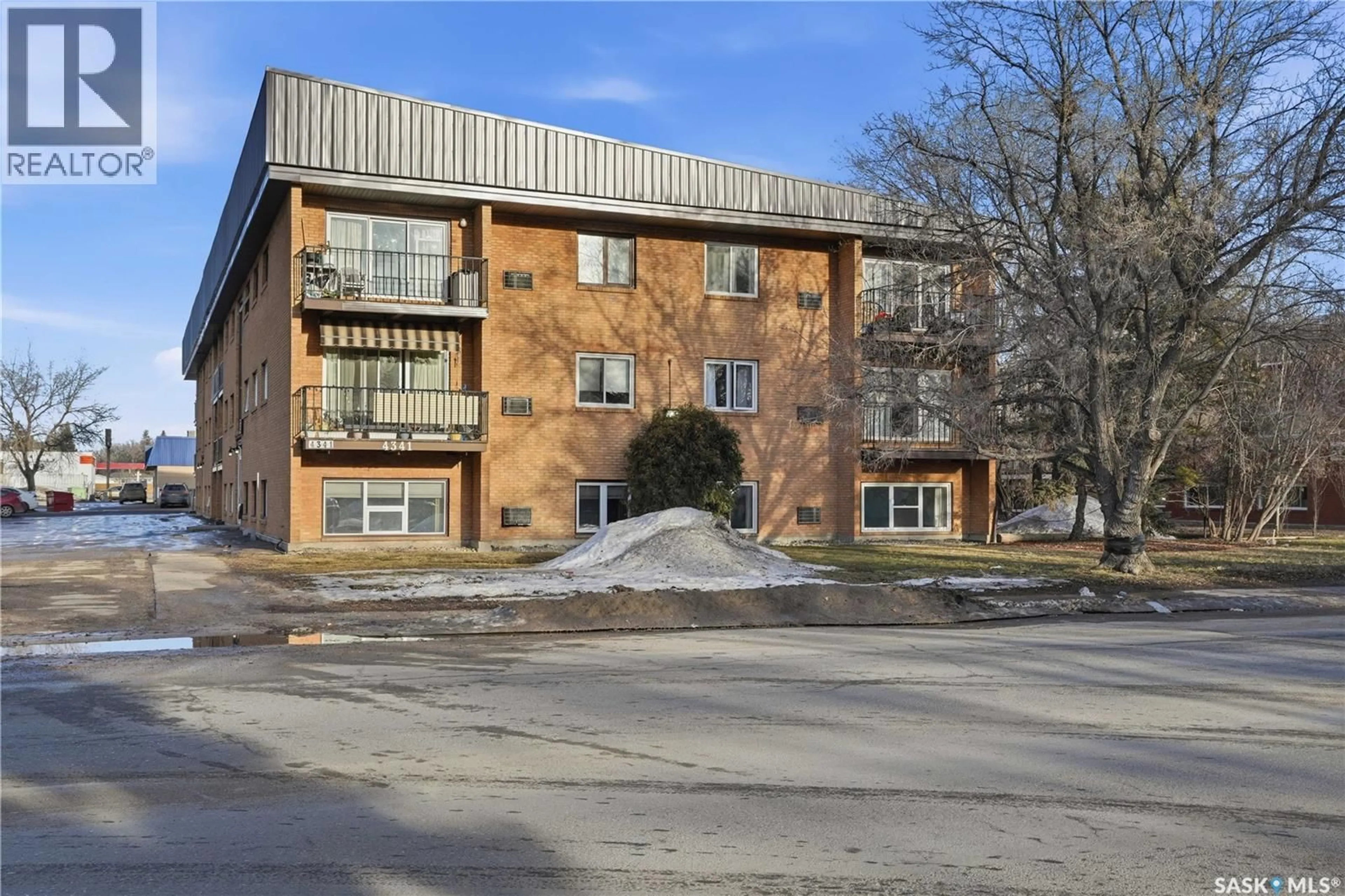 Unknown for 1 4341 RAE STREET, Regina Saskatchewan S4S3B2