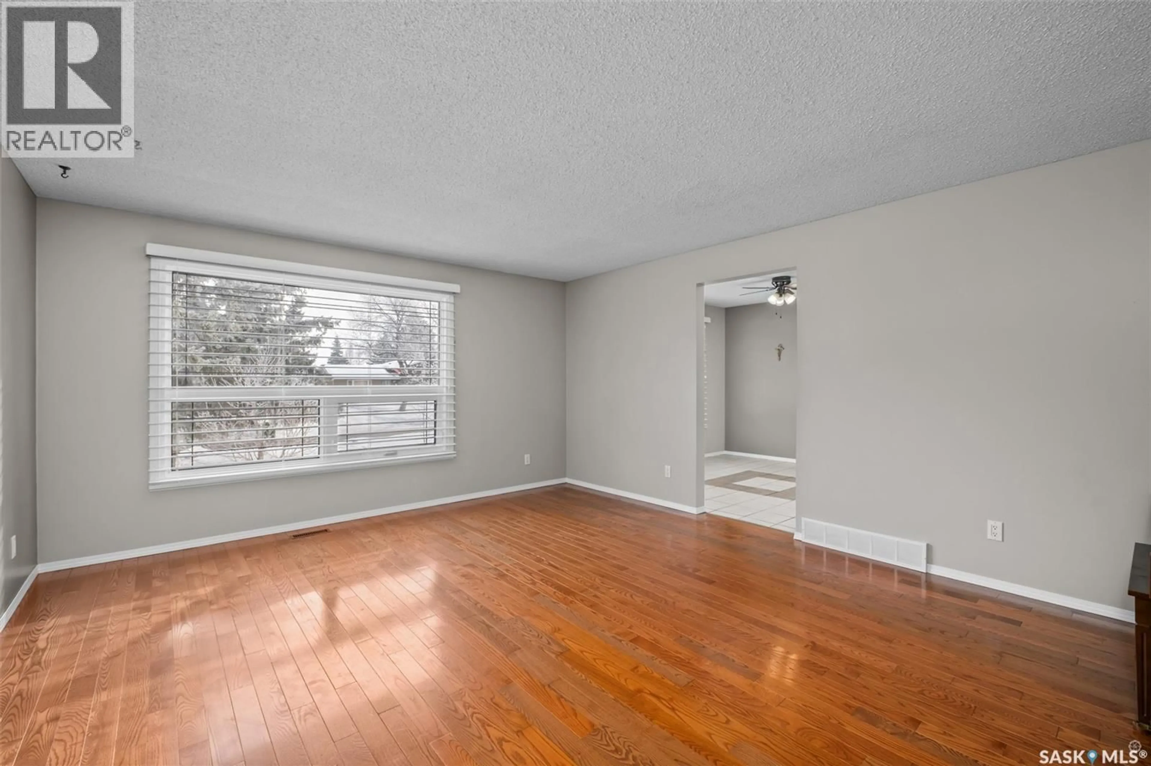 A pic of a room for 2425 15TH AVENUE, Prince Albert Saskatchewan S6V6H4