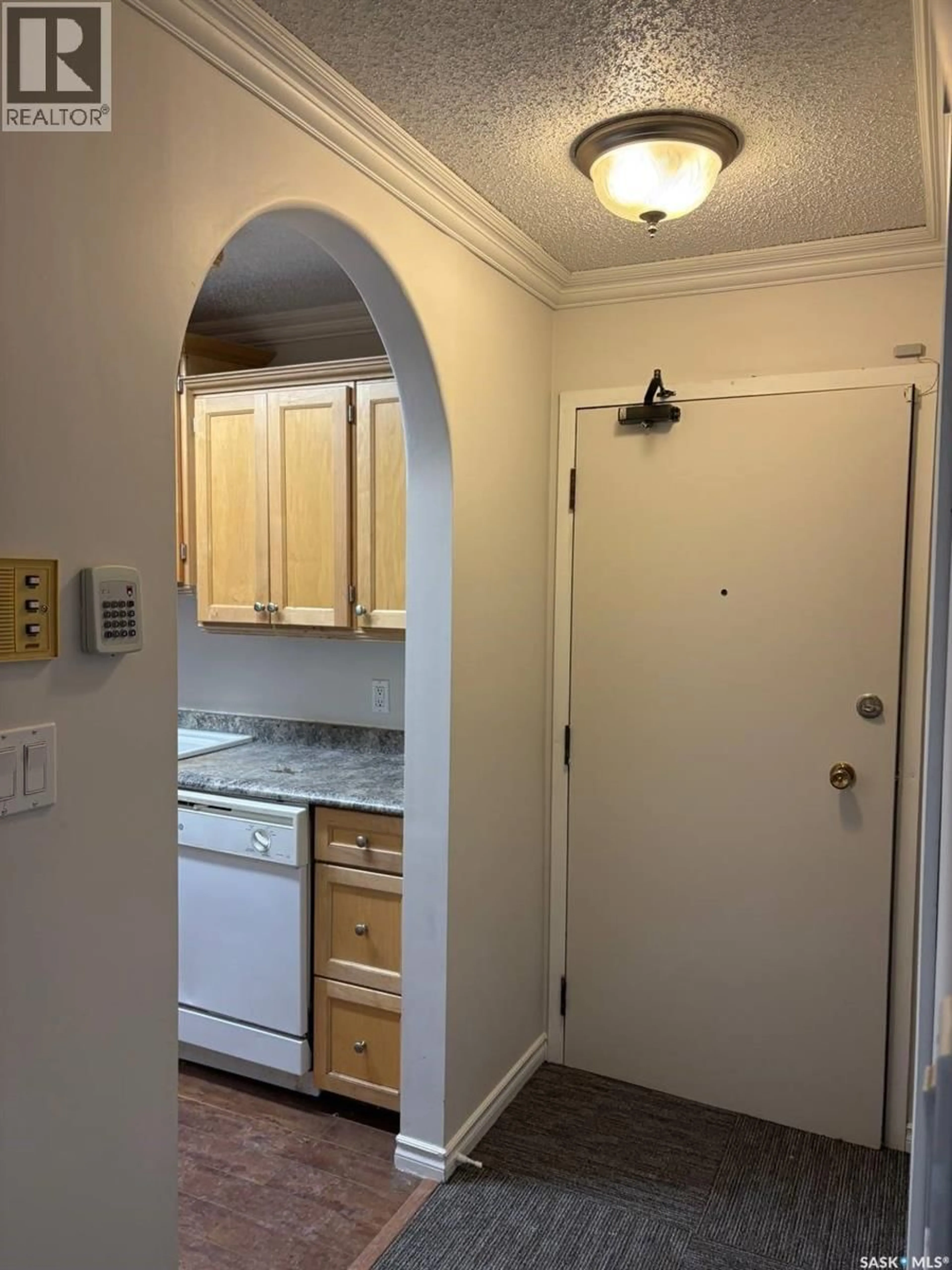 Standard kitchen, unknown for 307 215 TAIT PLACE, Saskatoon Saskatchewan S7H5L5