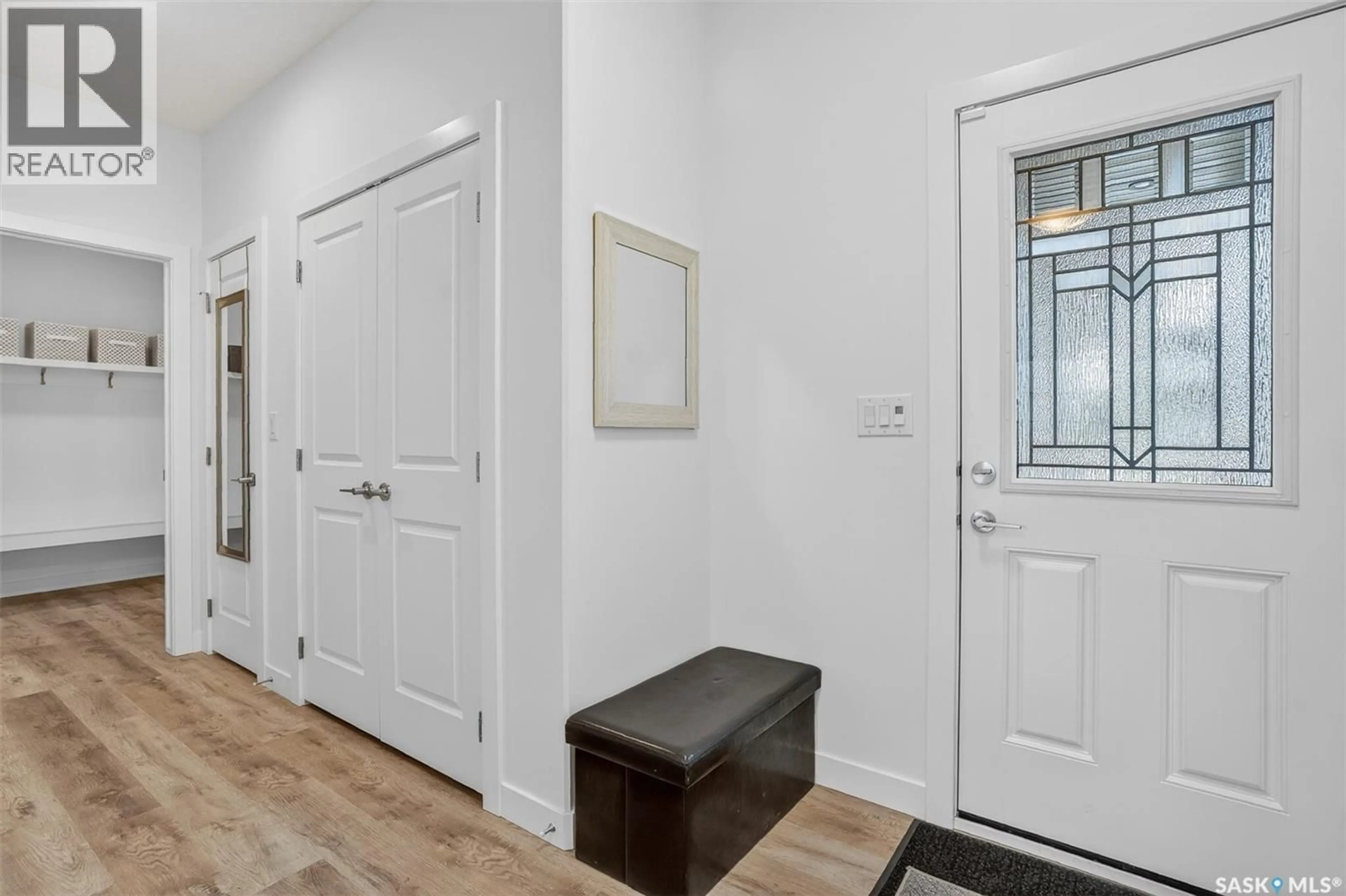 Indoor entryway for 314 KEITH UNION, Saskatoon Saskatchewan S7V0X8