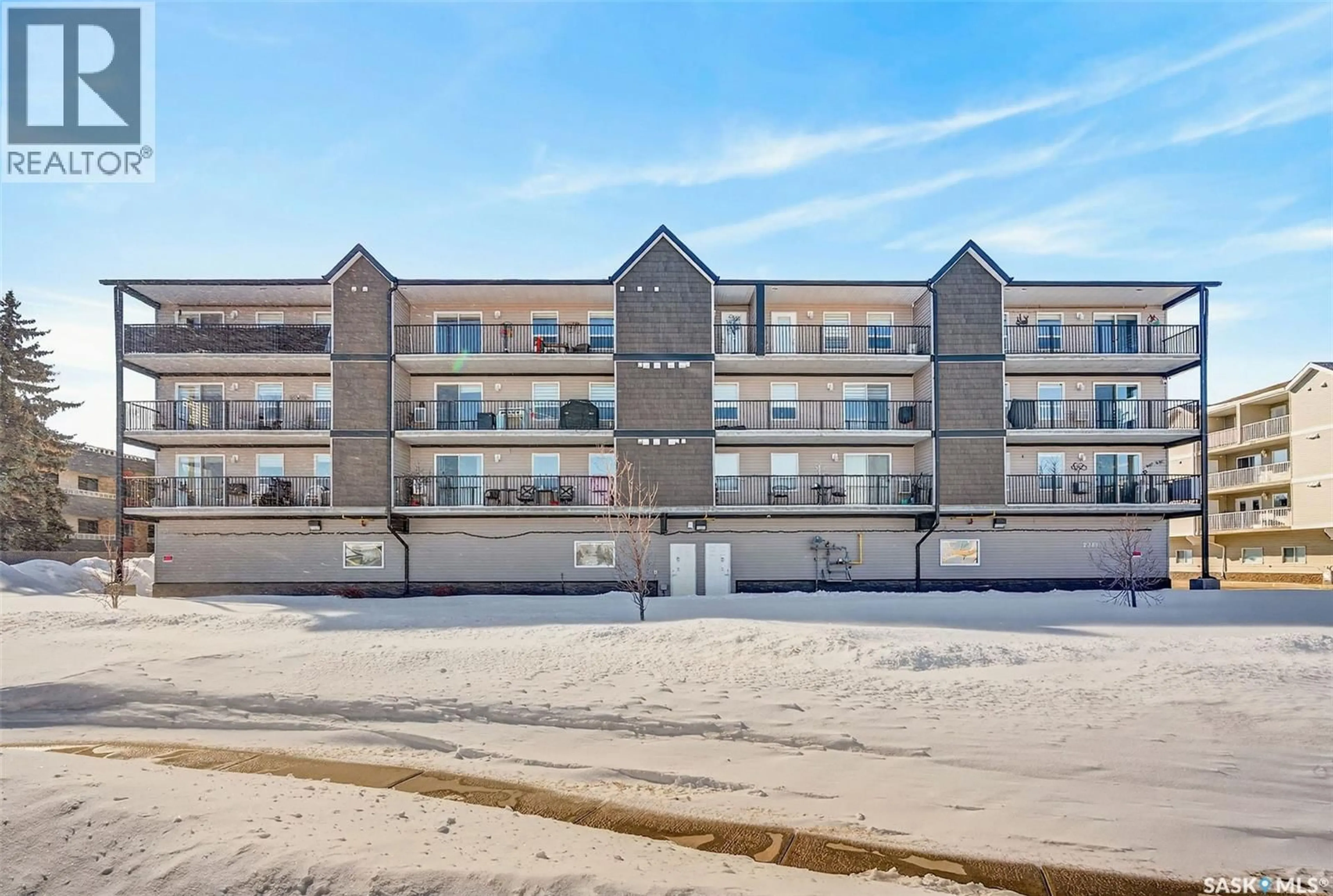 Patio, building for 208 - 2761 WOODBRIDGE DRIVE, Prince Albert Saskatchewan S6V3Z9