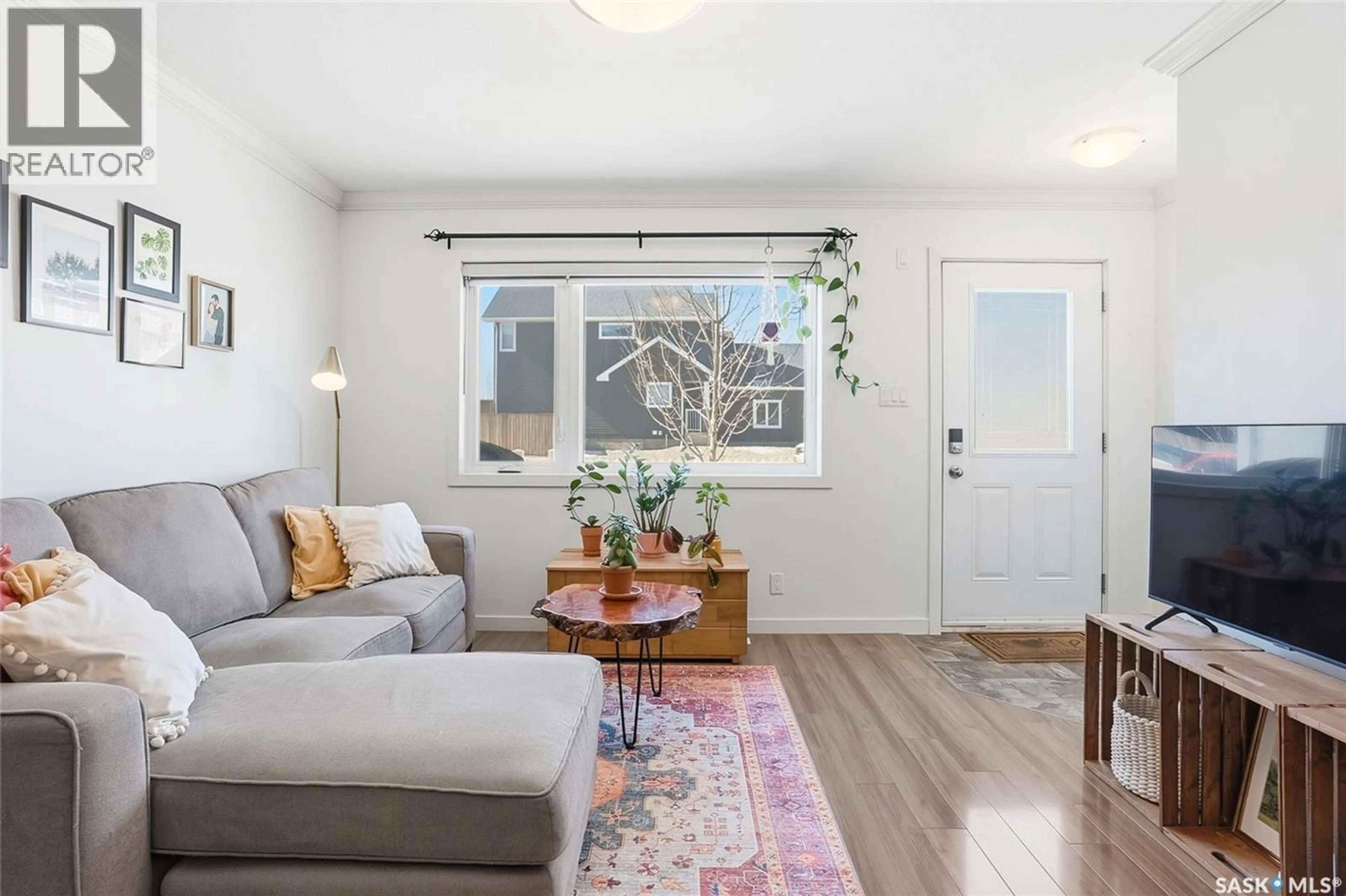 Living room with furniture, unknown for 343 620 CORNISH ROAD, Saskatoon Saskatchewan S7T0Y3