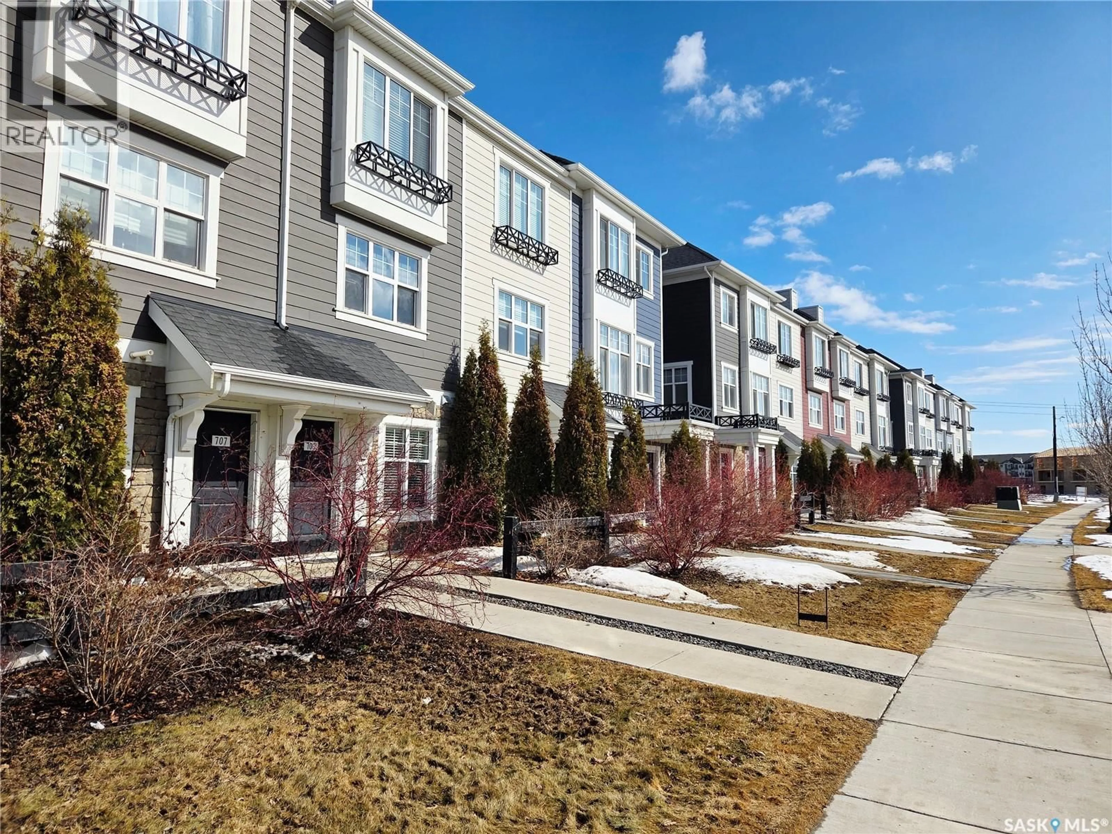 Unknown for 709 MEADOWS BOULEVARD, Saskatoon Saskatchewan S7V0H5