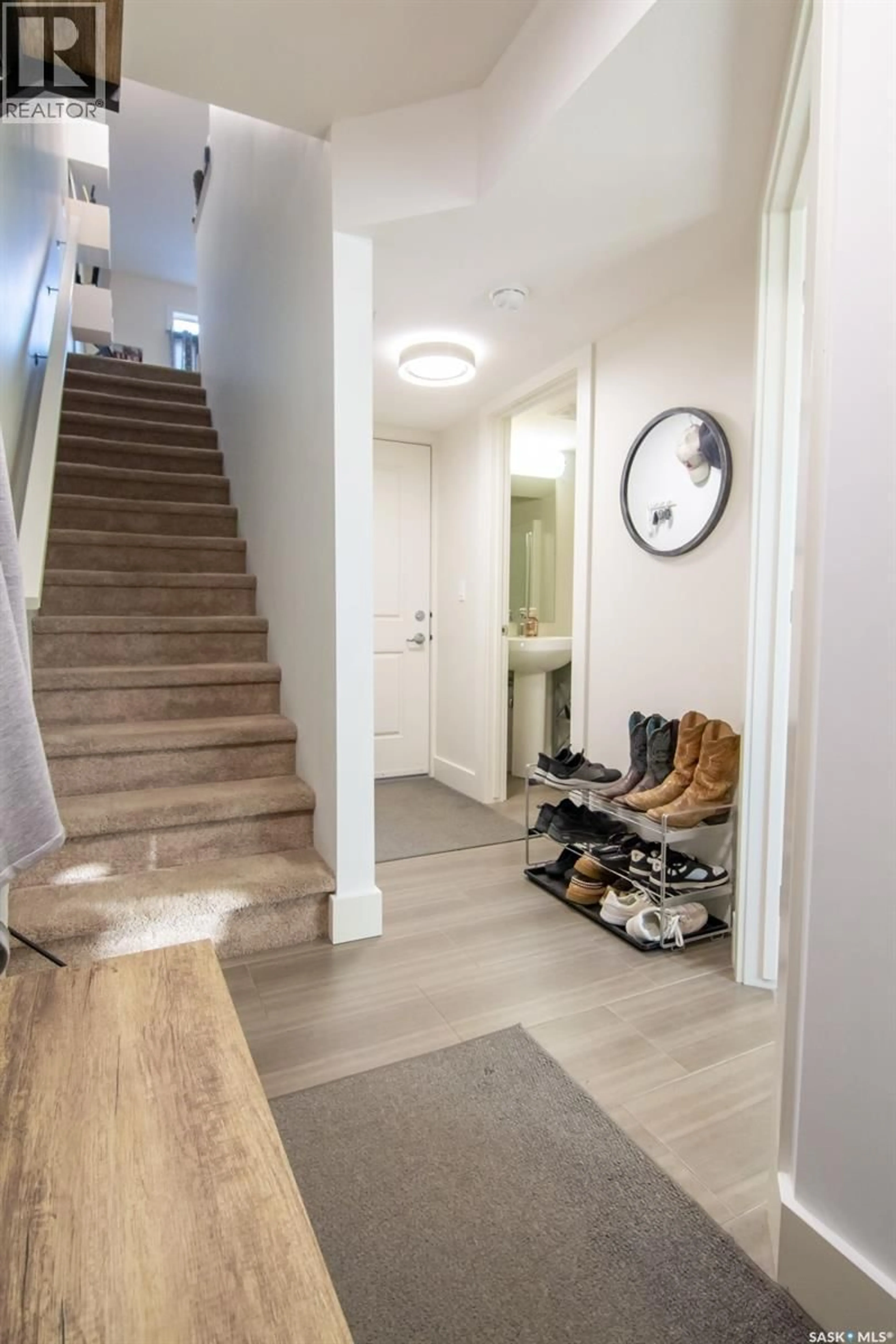 Indoor entryway for 709 MEADOWS BOULEVARD, Saskatoon Saskatchewan S7V0H5