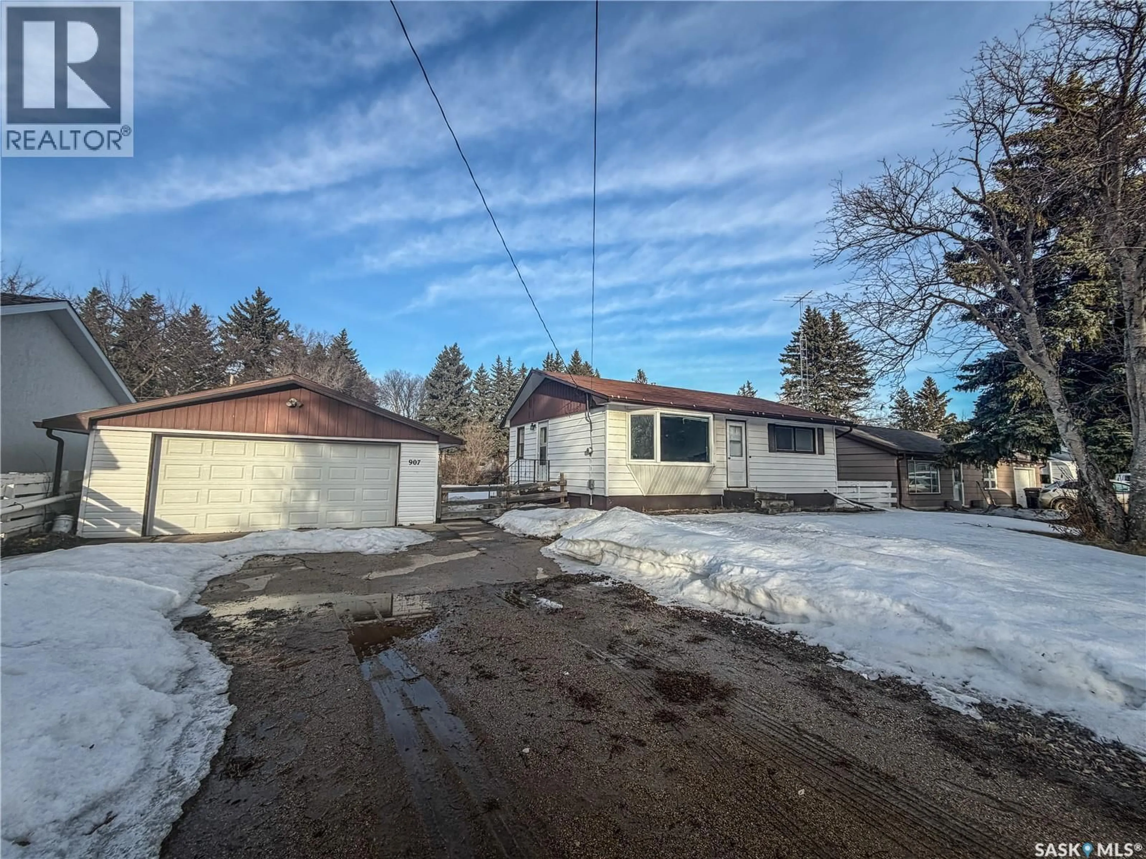 A pic from outside/outdoor area/front of a property/back of a property/a pic from drone, street for 907 HOUGHTON STREET, Indian Head Saskatchewan S0G2K0