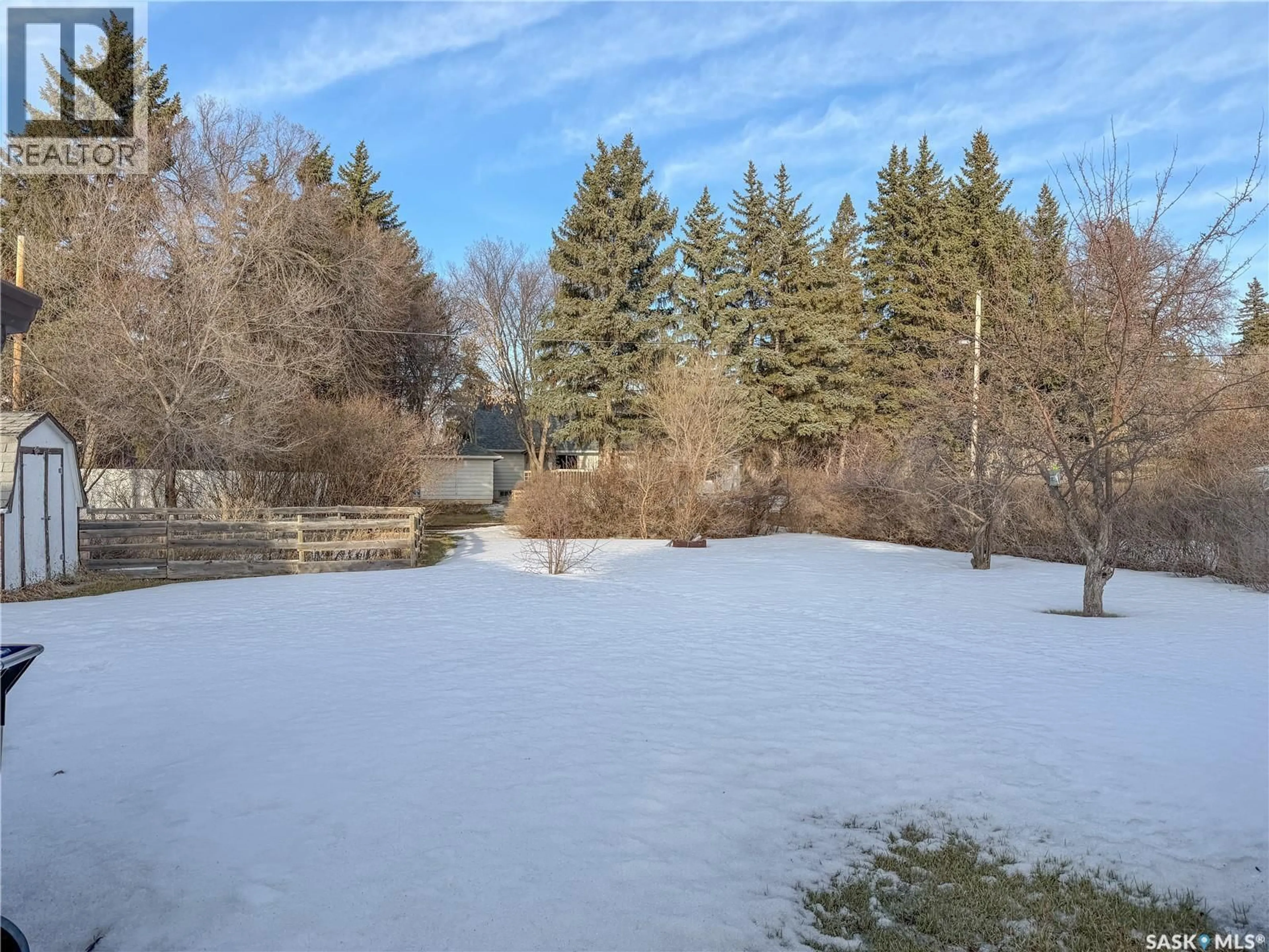 A pic from outside/outdoor area/front of a property/back of a property/a pic from drone, water/lake/river/ocean view for 907 HOUGHTON STREET, Indian Head Saskatchewan S0G2K0