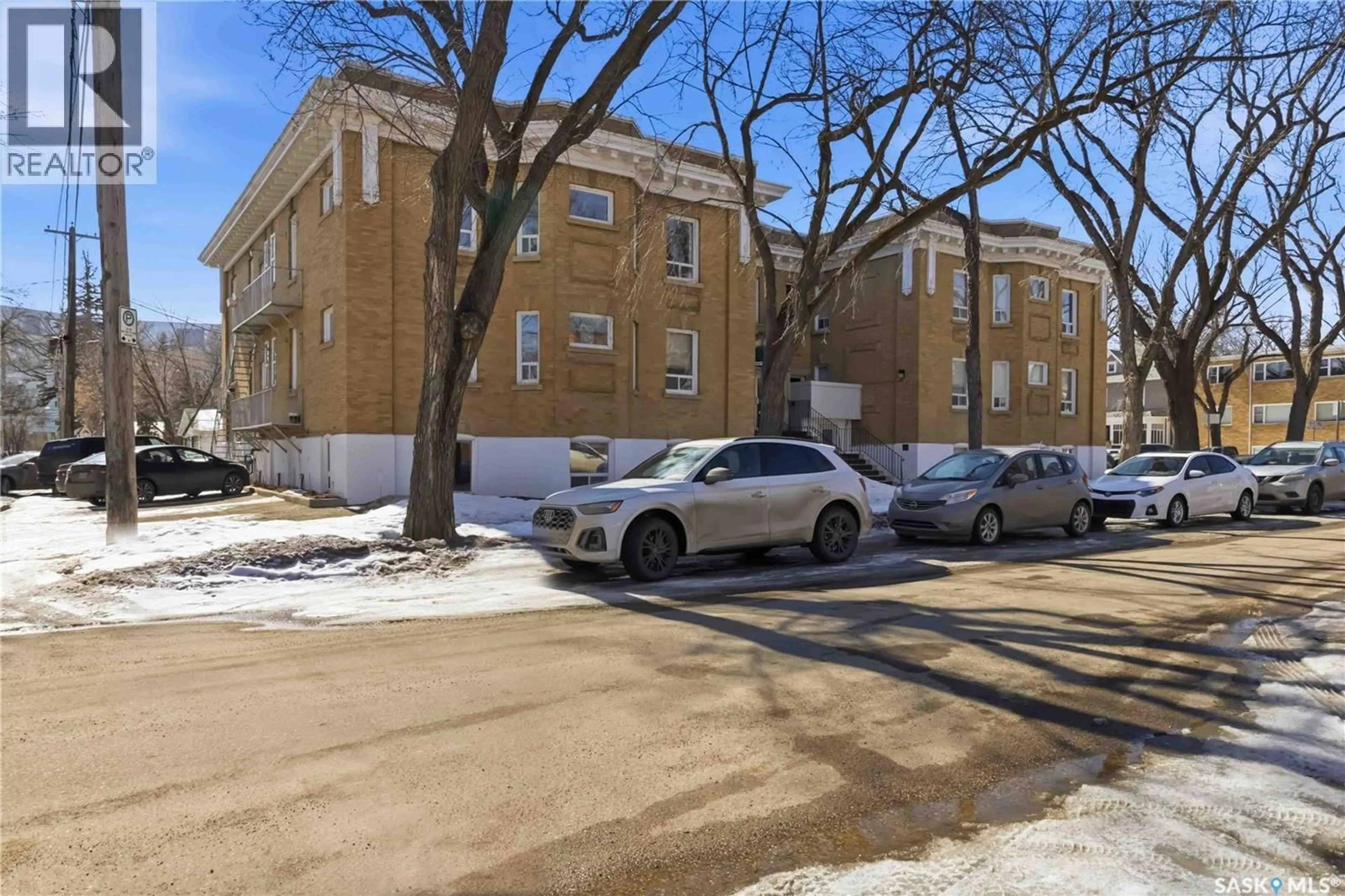 Parking for 103 609 KING STREET, Saskatoon Saskatchewan S7K0N4