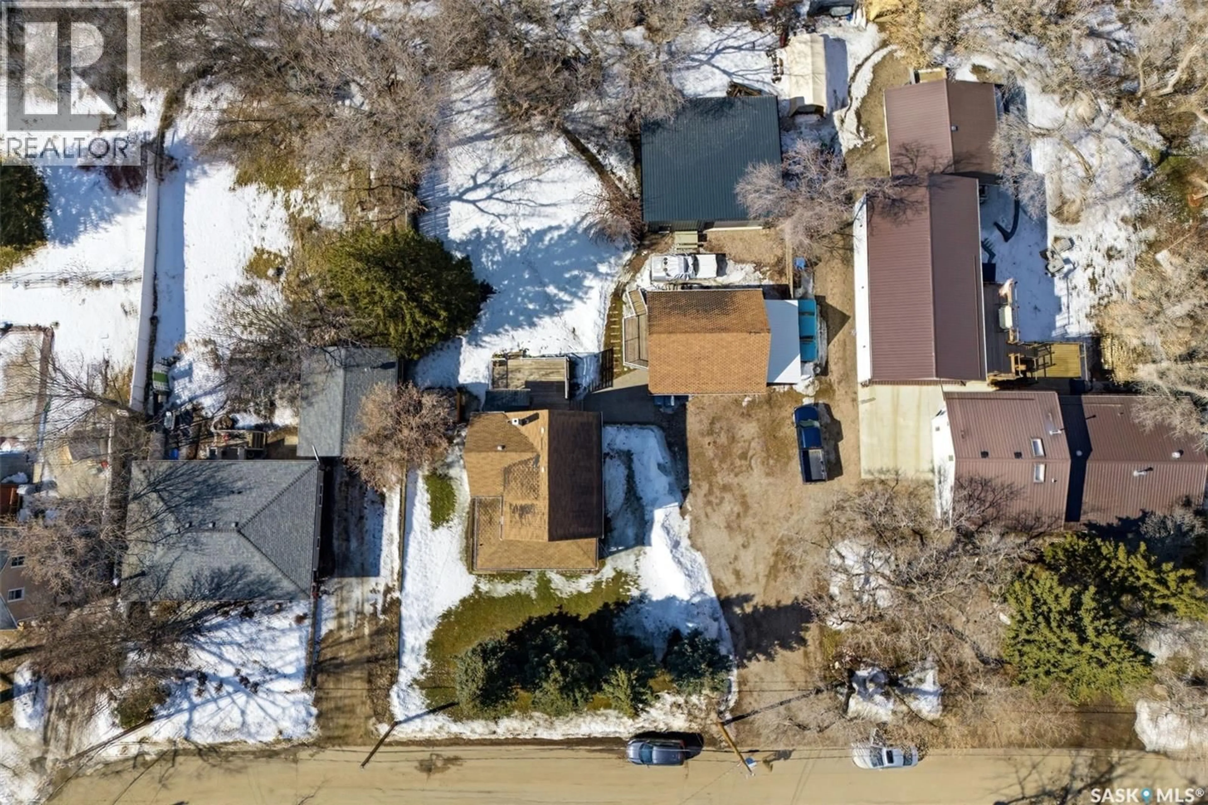 A pic from outside/outdoor area/front of a property/back of a property/a pic from drone, street for 160 ELGIN CRESCENT, Lumsden Saskatchewan S0G3C0