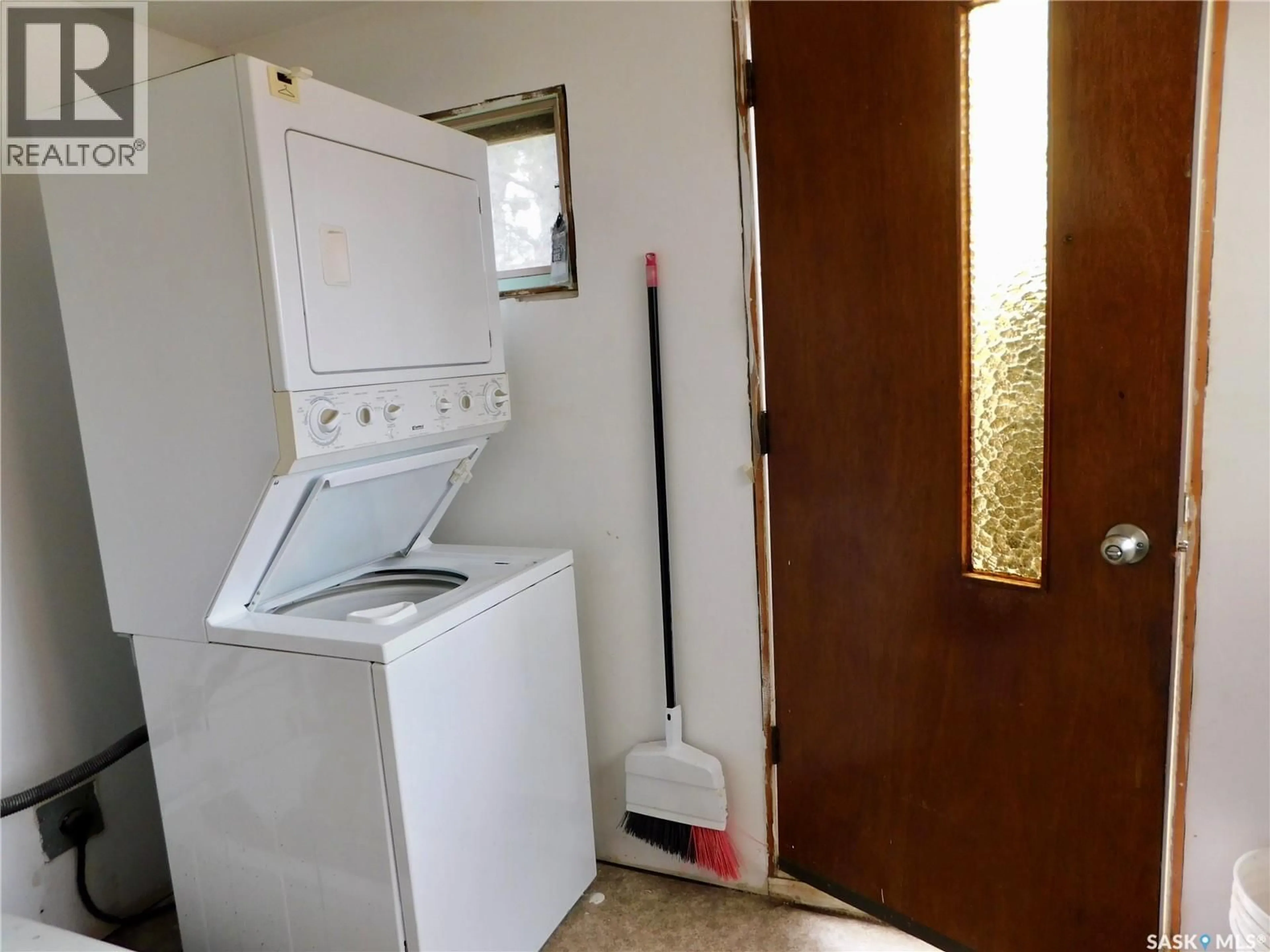 Laundry room for 220 2ND STREET, Lafleche Saskatchewan S0H3R0