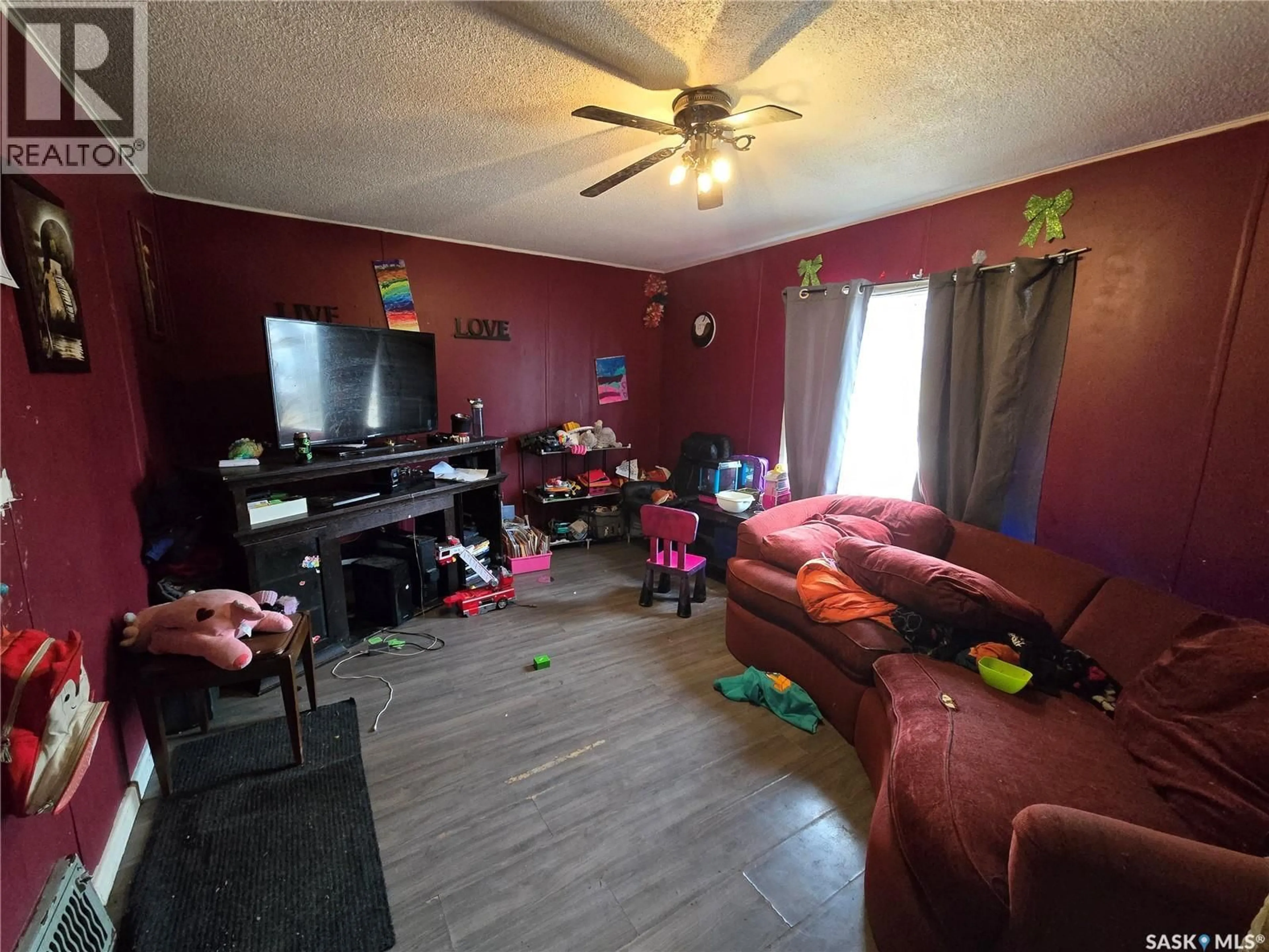 A pic of a room for 470 2ND AVENUE, Swift Current Saskatchewan S9H0P7