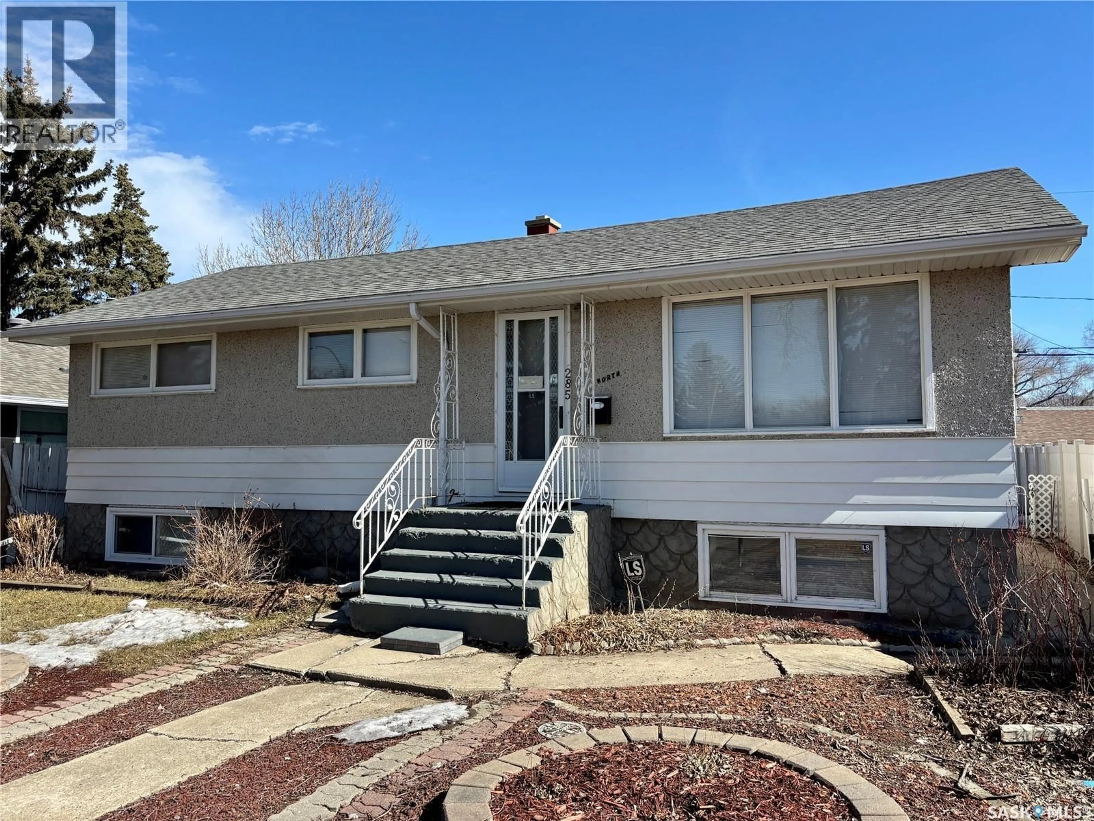 Home with vinyl exterior material, street for 285 CORNWALL STREET, Regina Saskatchewan S4R3A3