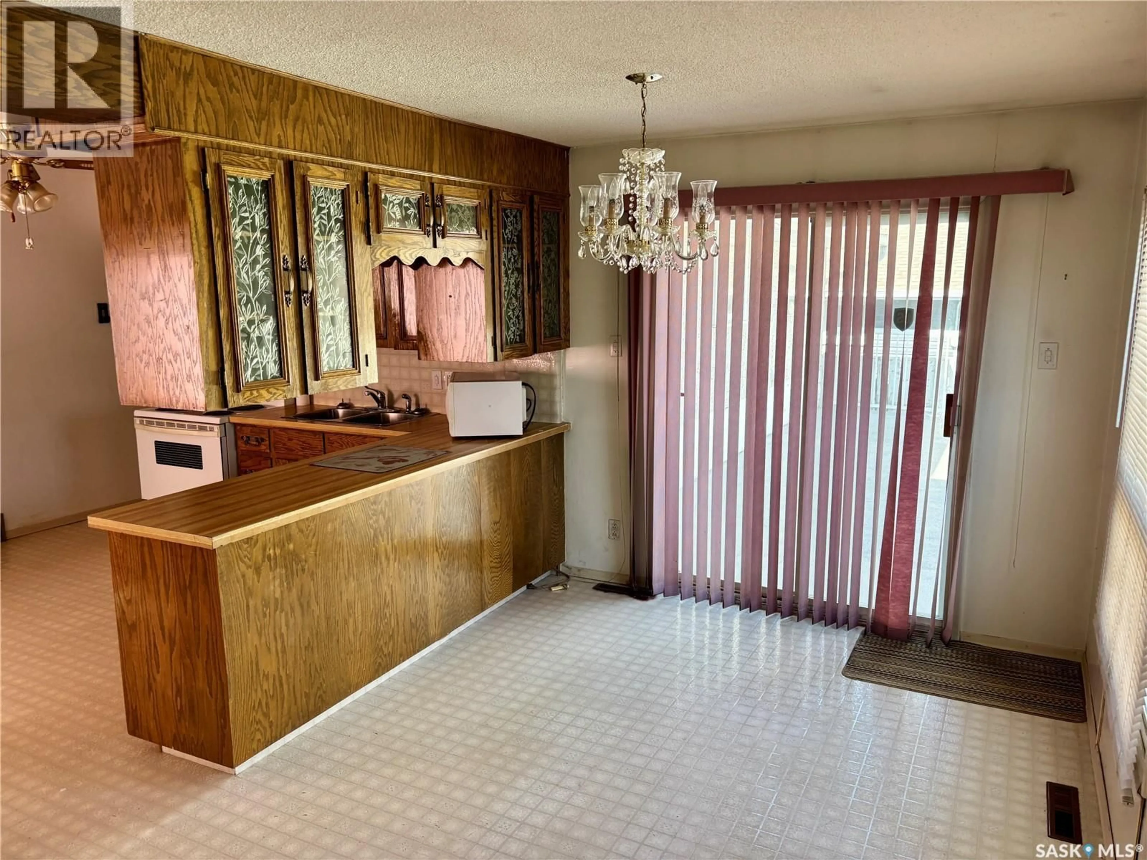 Unknown for 285 CORNWALL STREET, Regina Saskatchewan S4R3A3