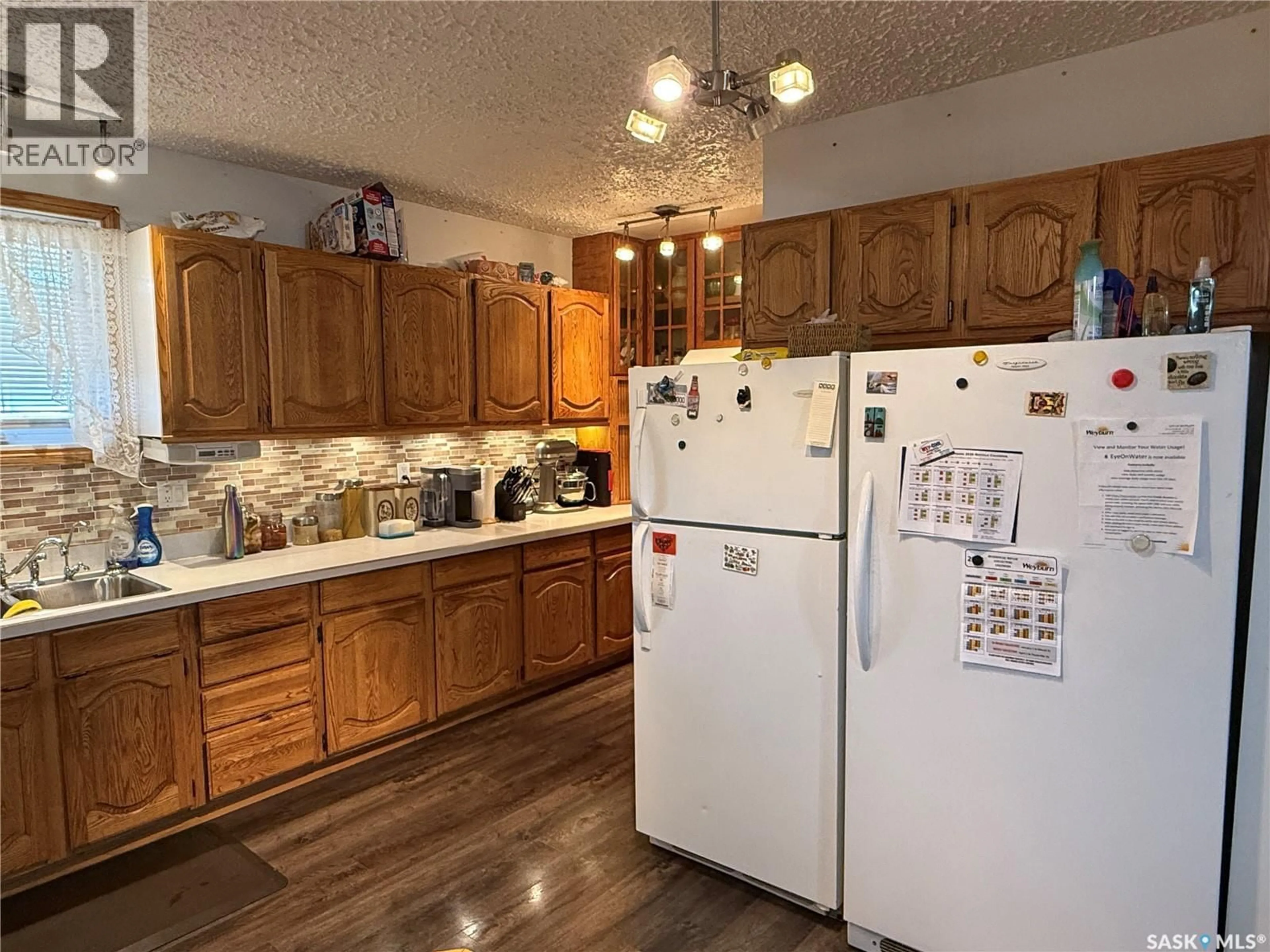 Standard kitchen, unknown for 14 2ND AVENUE, Weyburn Saskatchewan S4H1W8