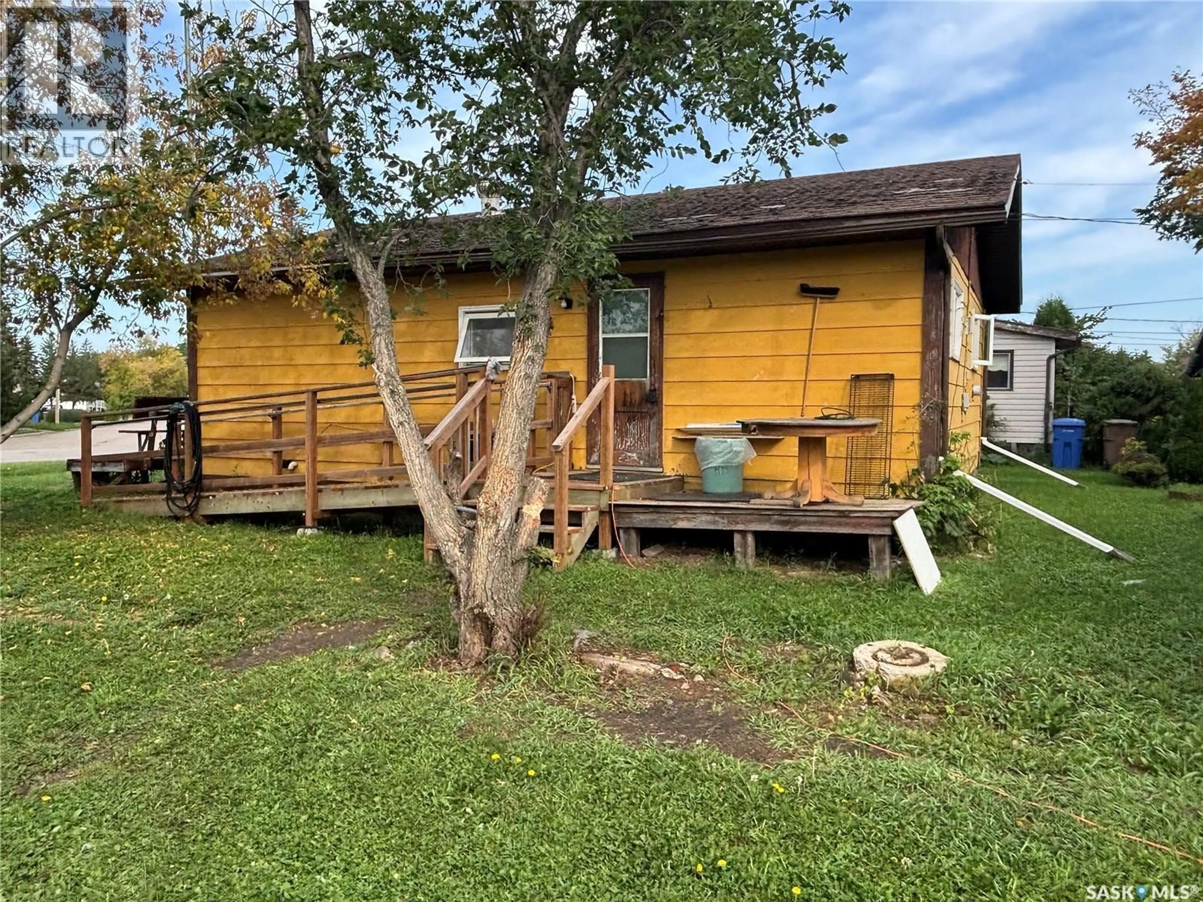 Shed for 202 DIXON AVENUE, Kinistino Saskatchewan S0J1H0