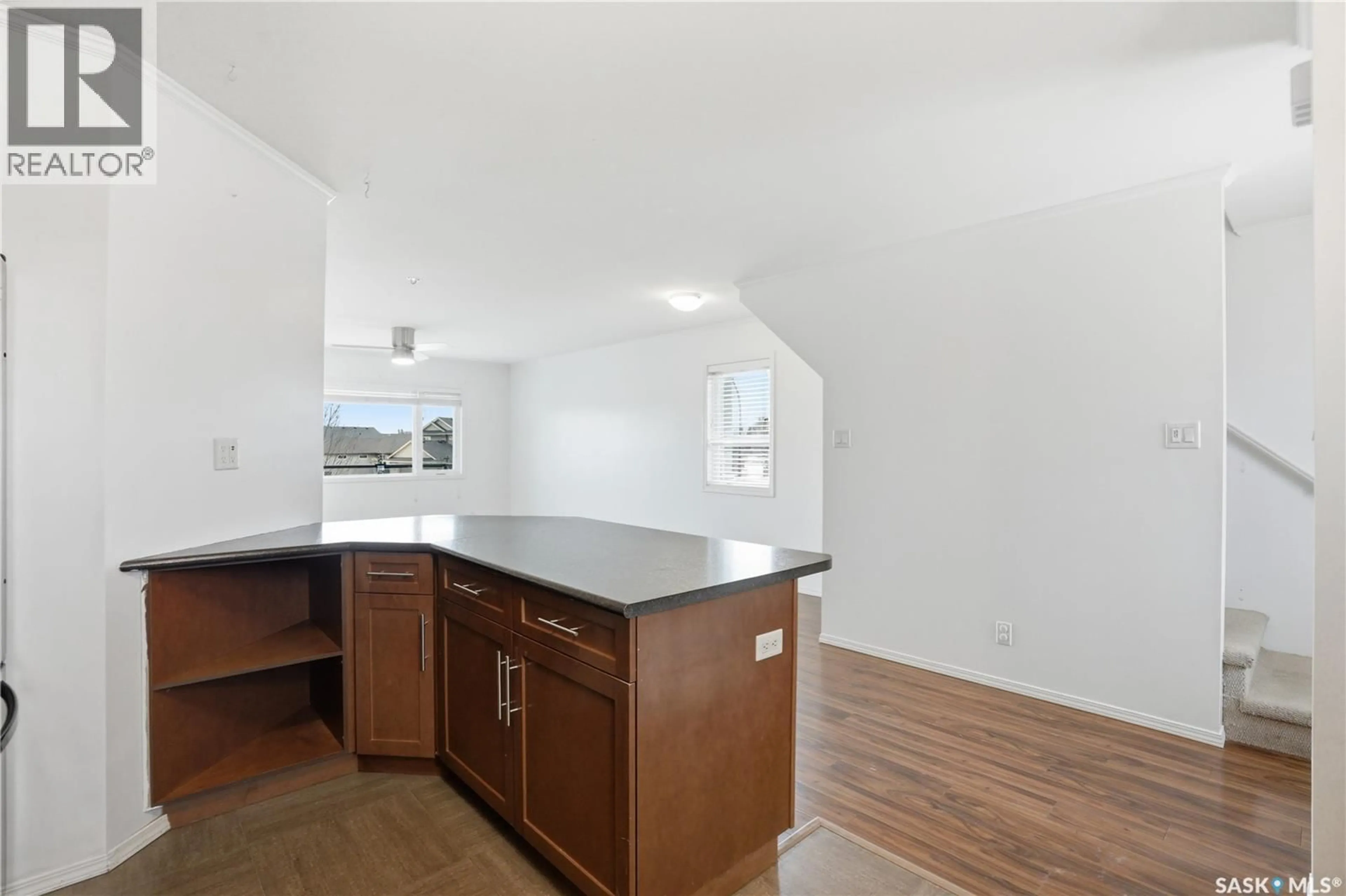 Standard kitchen, unknown for 1303 - 716 RICHARDSON ROAD, Saskatoon Saskatchewan S7R0L1