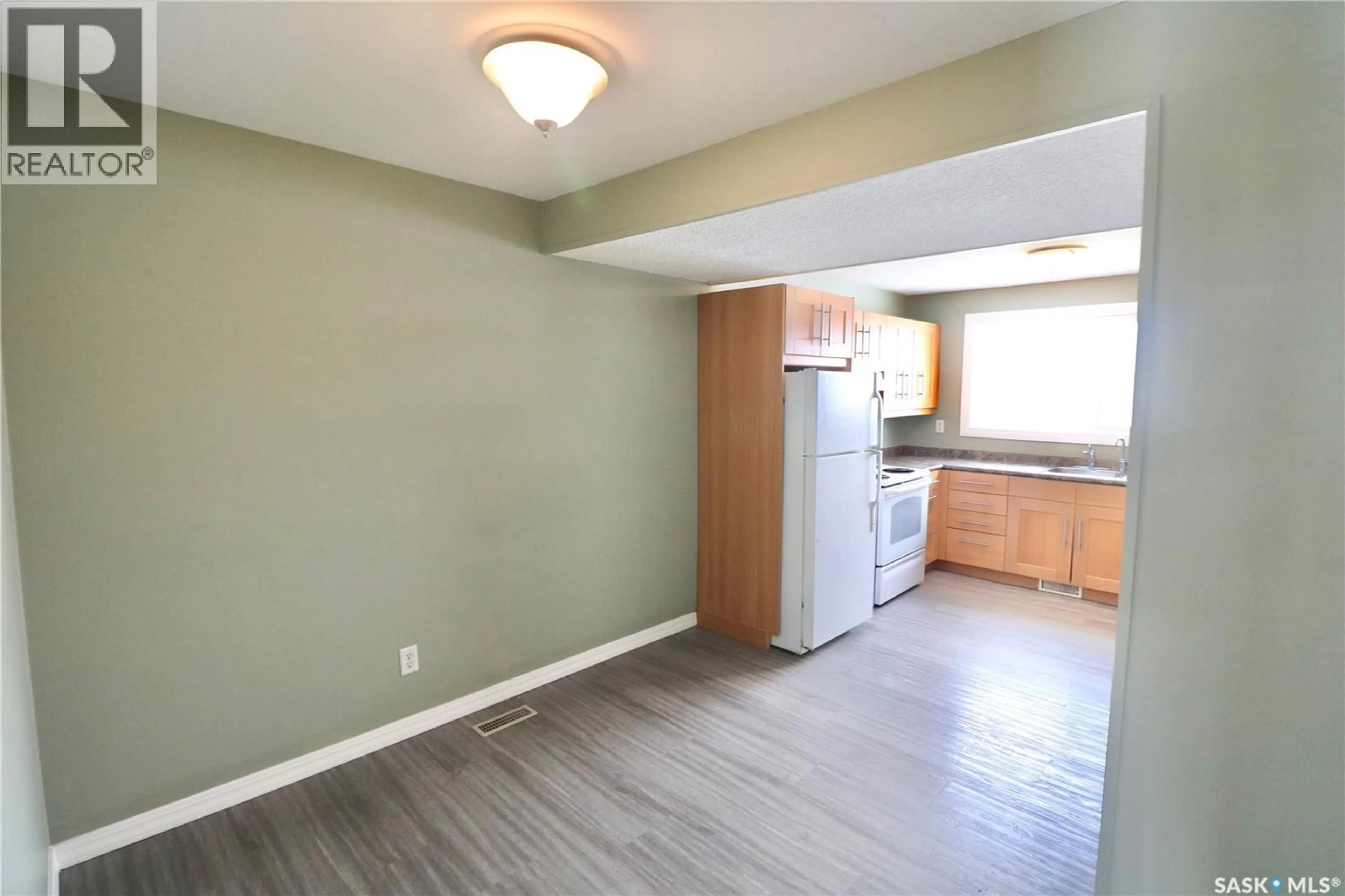 A pic of a room for 35 MACKENZIE WAY, Regina Saskatchewan S4N5M5