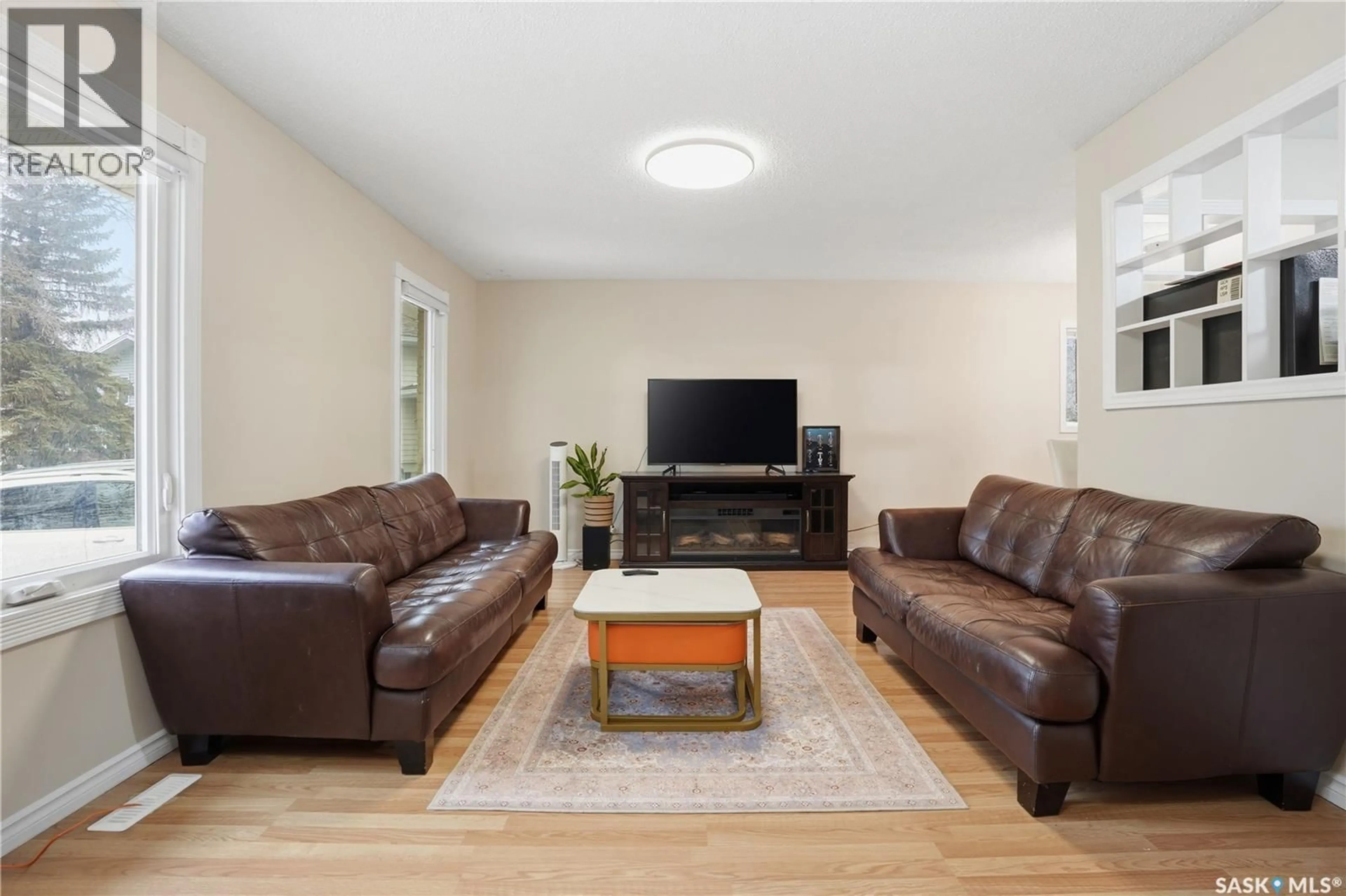 Living room with furniture, unknown for 54 SCRIVENER CRESCENT, Regina Saskatchewan S4N4V7