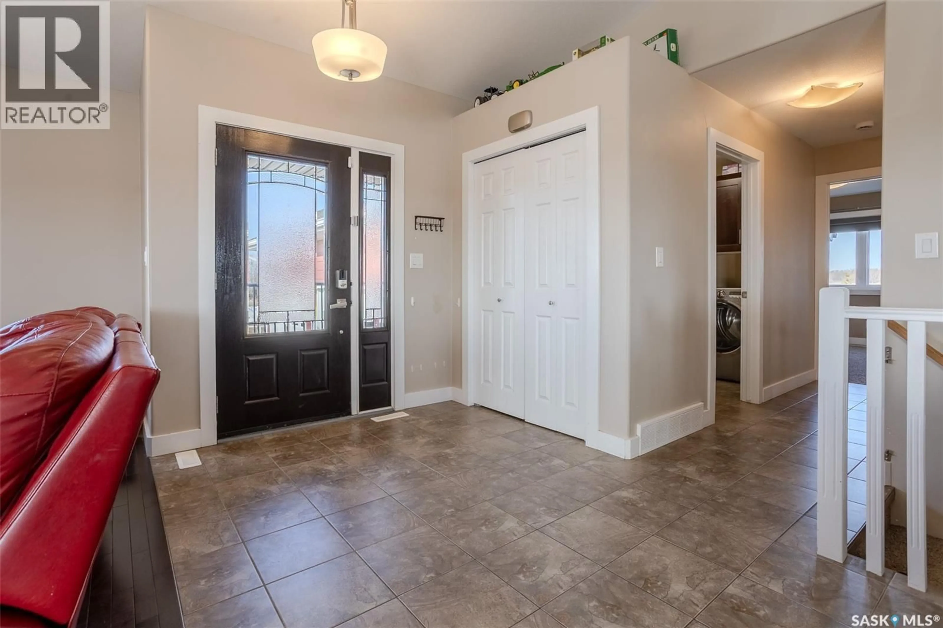 Indoor entryway for 29 ELKWOOD DRIVE, Dundurn Rm No. 314 Saskatchewan S7C0C5