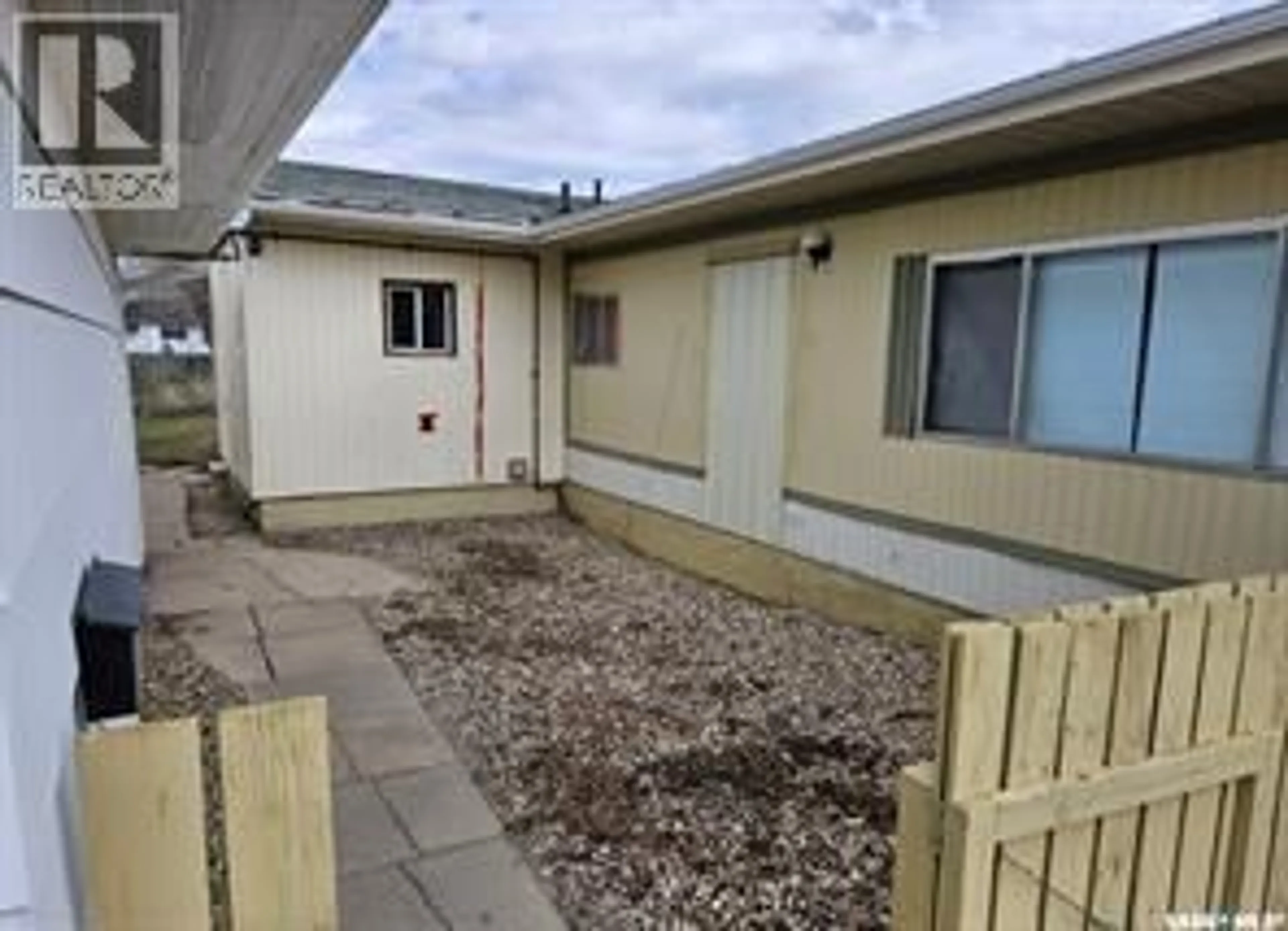 A pic from outside/outdoor area/front of a property/back of a property/a pic from drone, street for 305 2ND STREET, Milden Saskatchewan S0L2L0