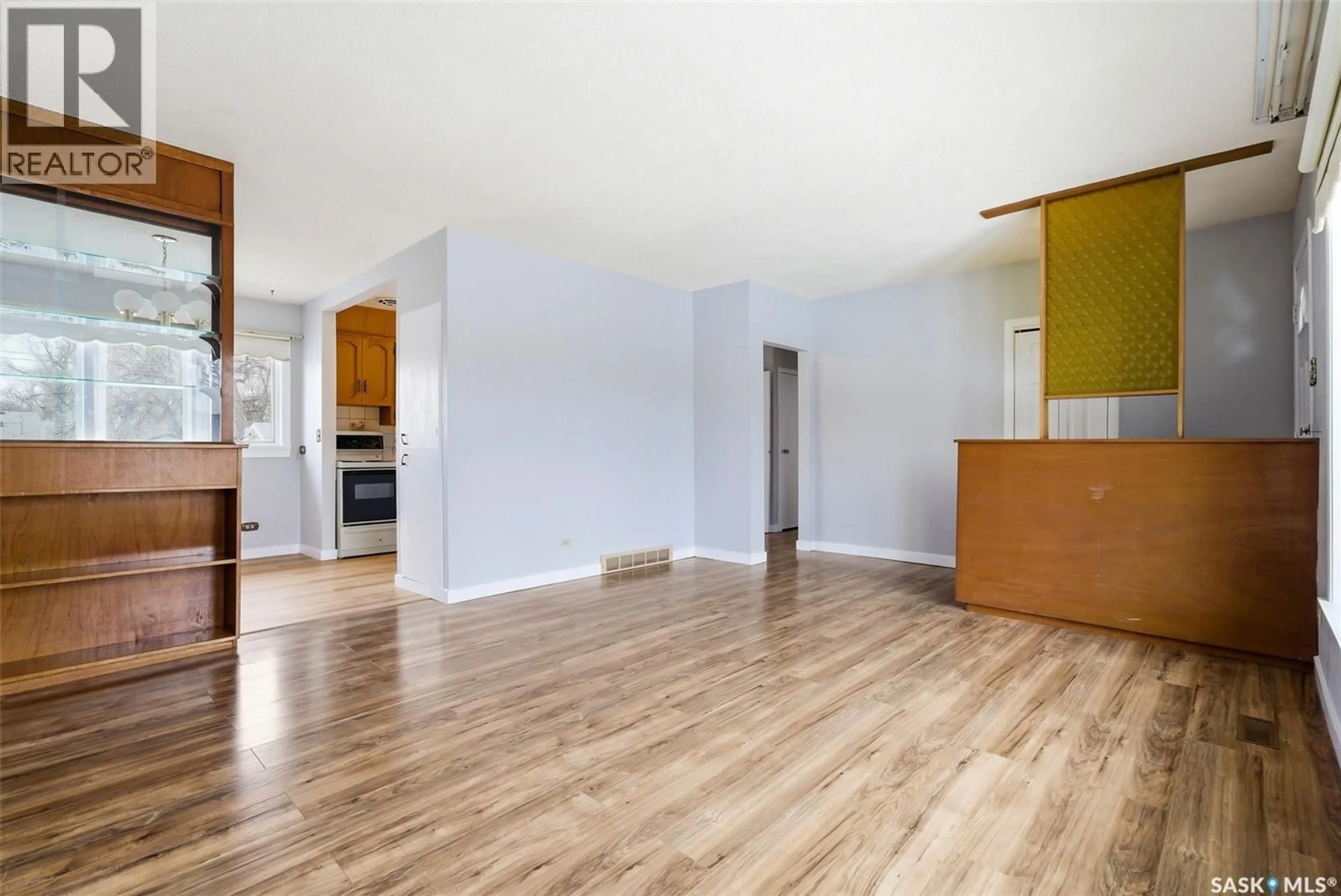 Unknown for E - 615 MULLIN AVENUE, Regina Saskatchewan S4N1E1