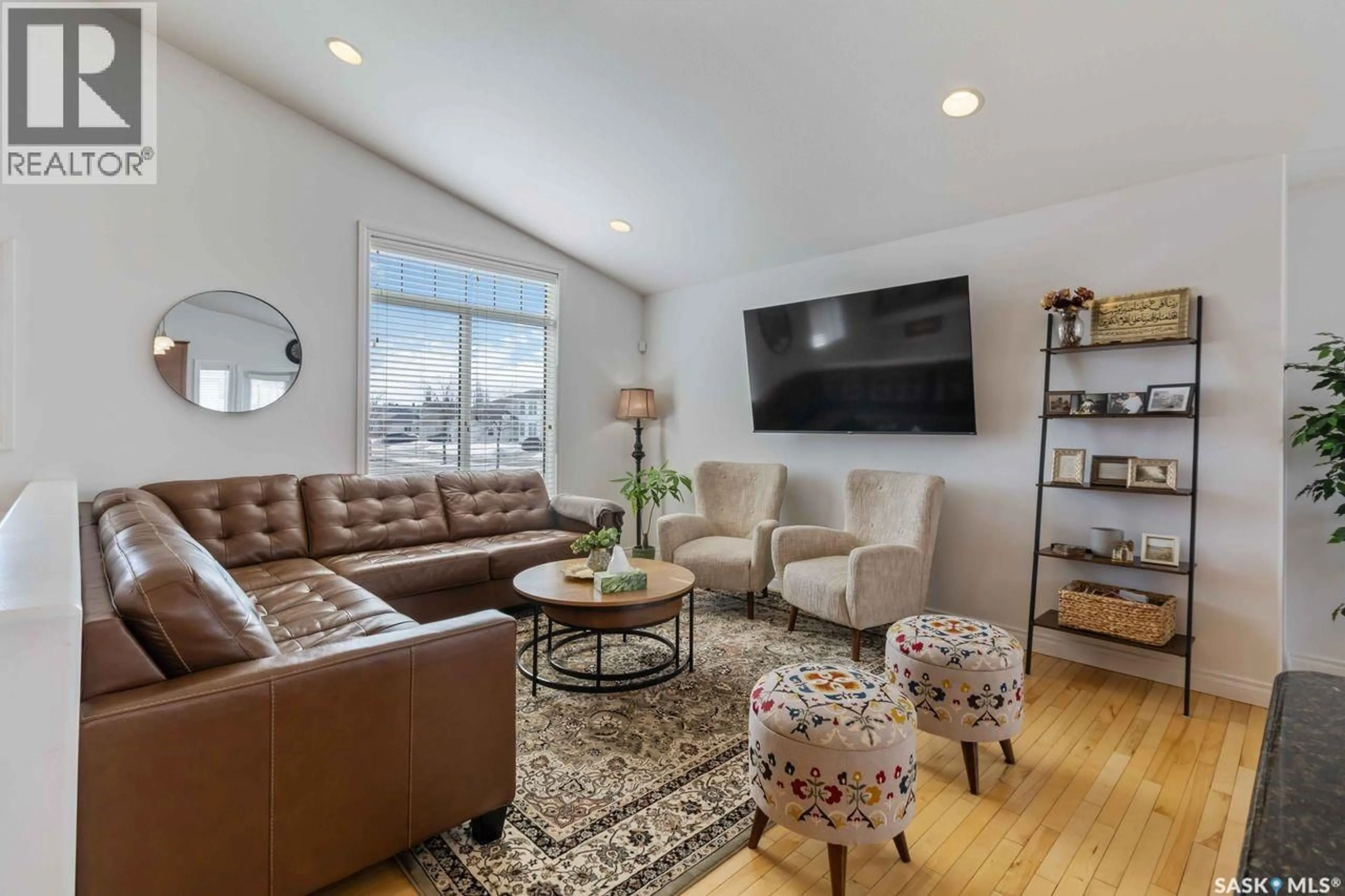 Living room with furniture, unknown for 3 BRIARVALE CRESCENT, Saskatoon Saskatchewan S7V1C5