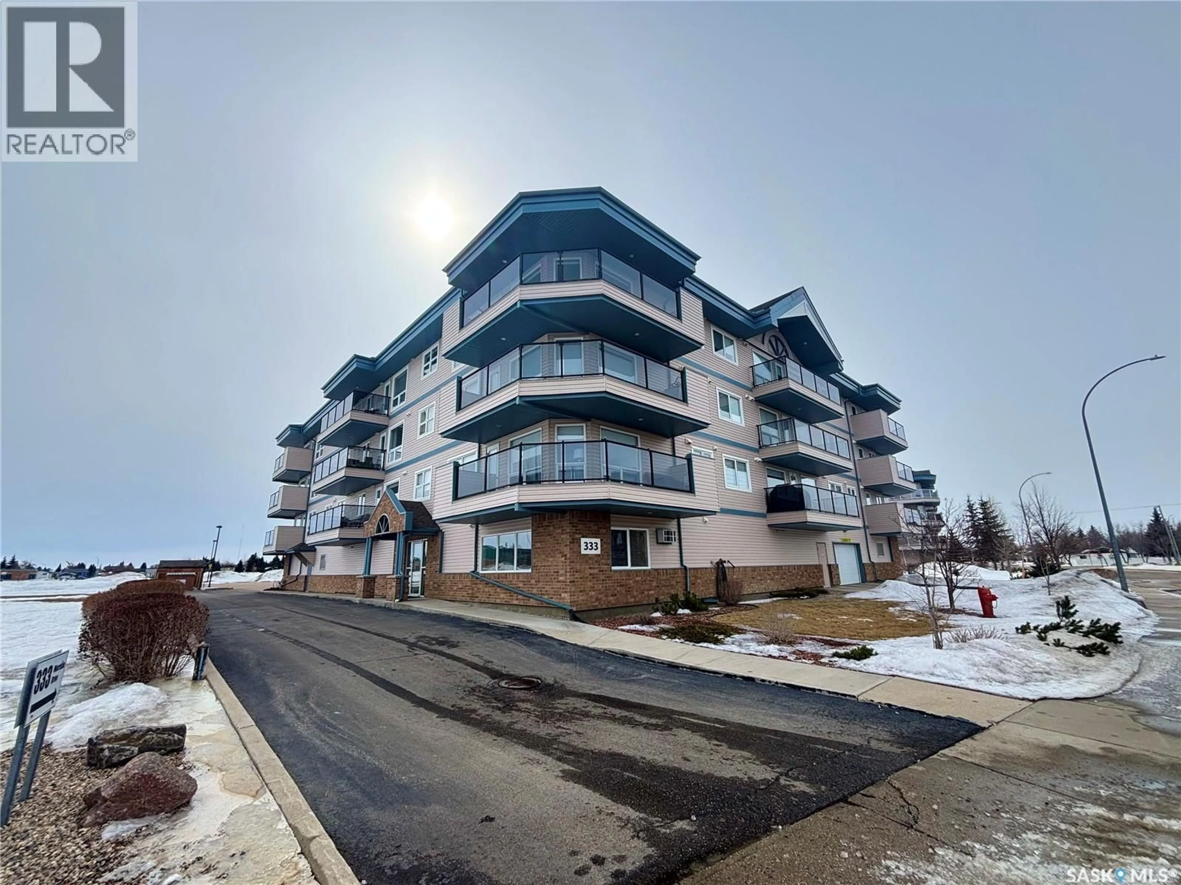 A pic from outside/outdoor area/front of a property/back of a property/a pic from drone, unknown for 333 - 302 MORRISON DRIVE, Yorkton Saskatchewan S3N3R7
