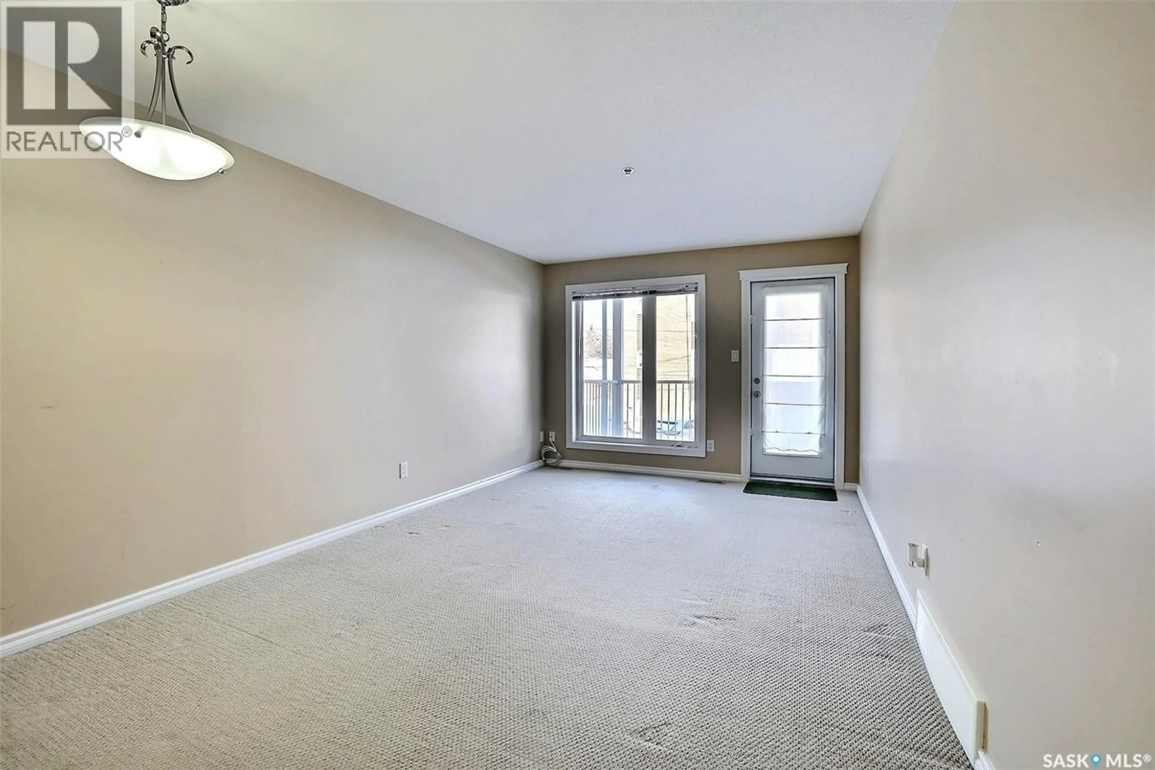 A pic of a room for 205 - 3946 ROBINSON STREET, Regina Saskatchewan S4S3C8