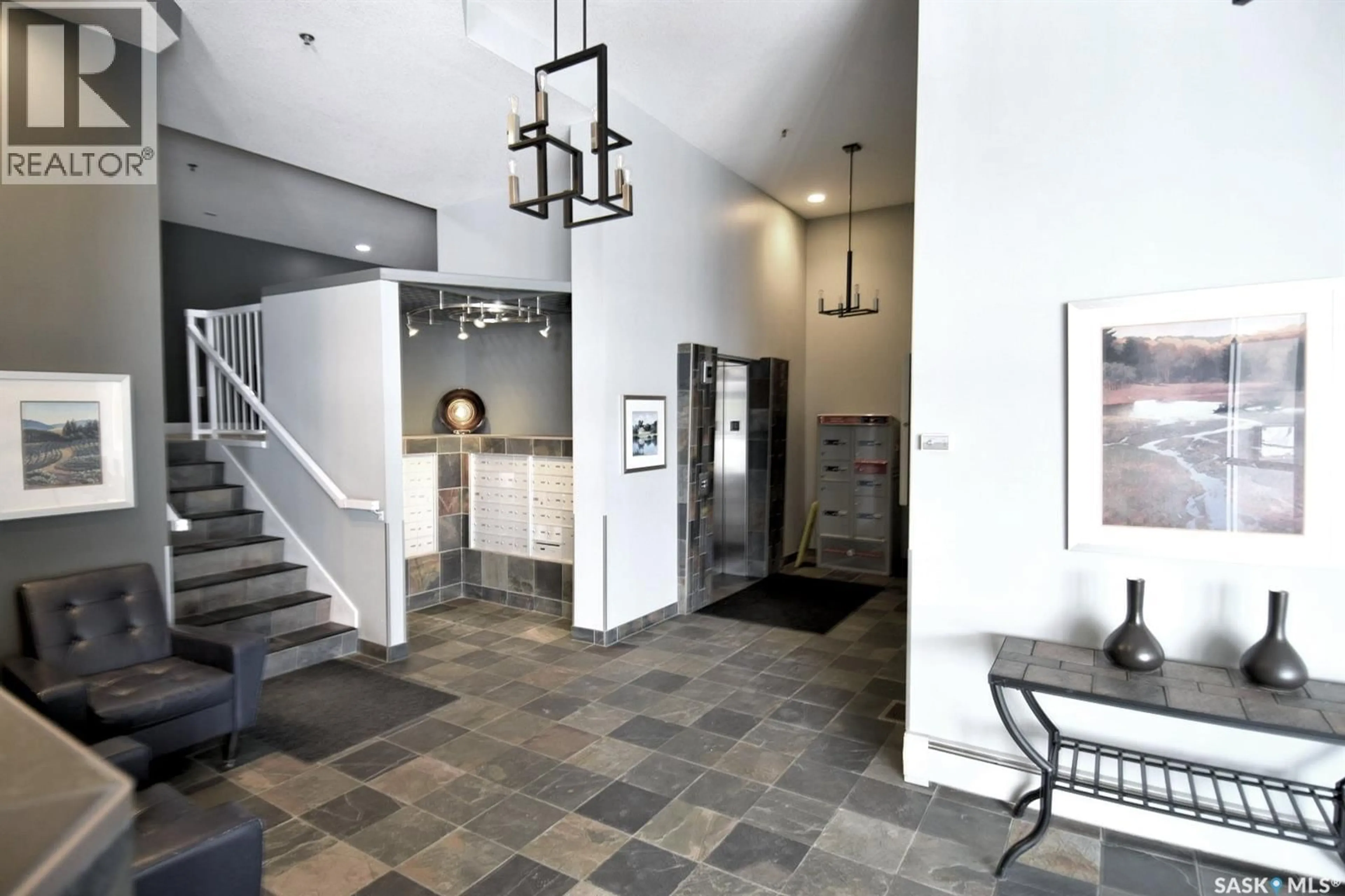 Indoor foyer for 2213 - 315 ADELAIDE STREET, Saskatoon Saskatchewan S7J0J6