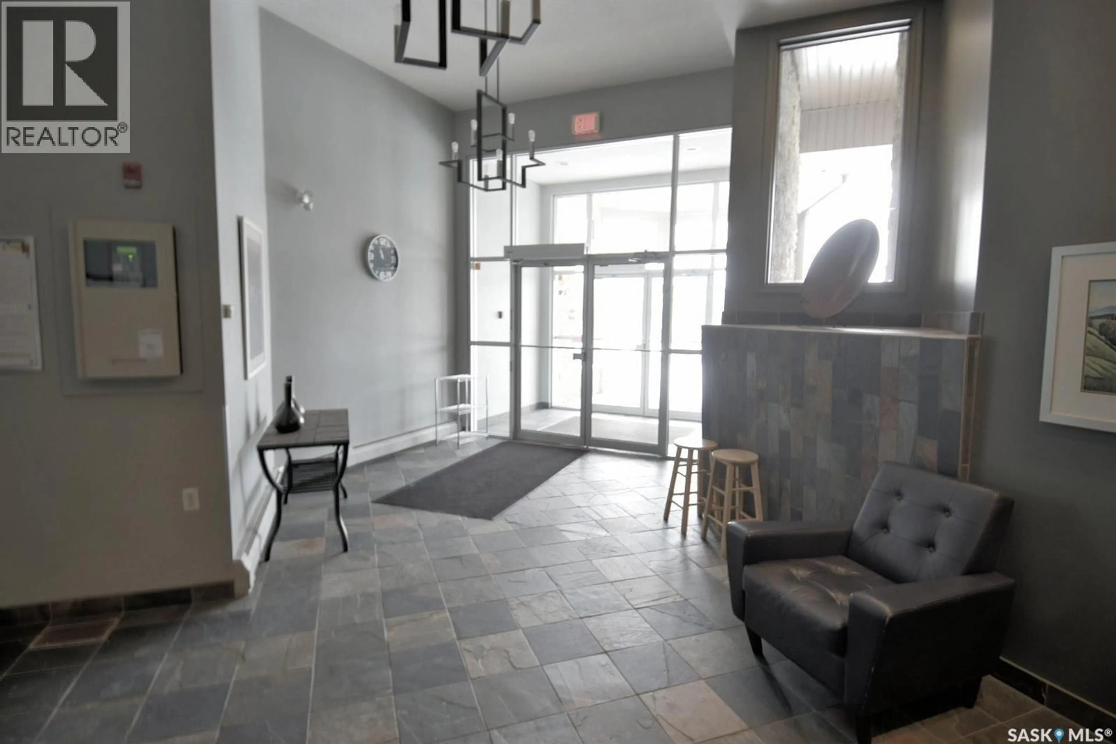 Indoor foyer for 2213 - 315 ADELAIDE STREET, Saskatoon Saskatchewan S7J0J6