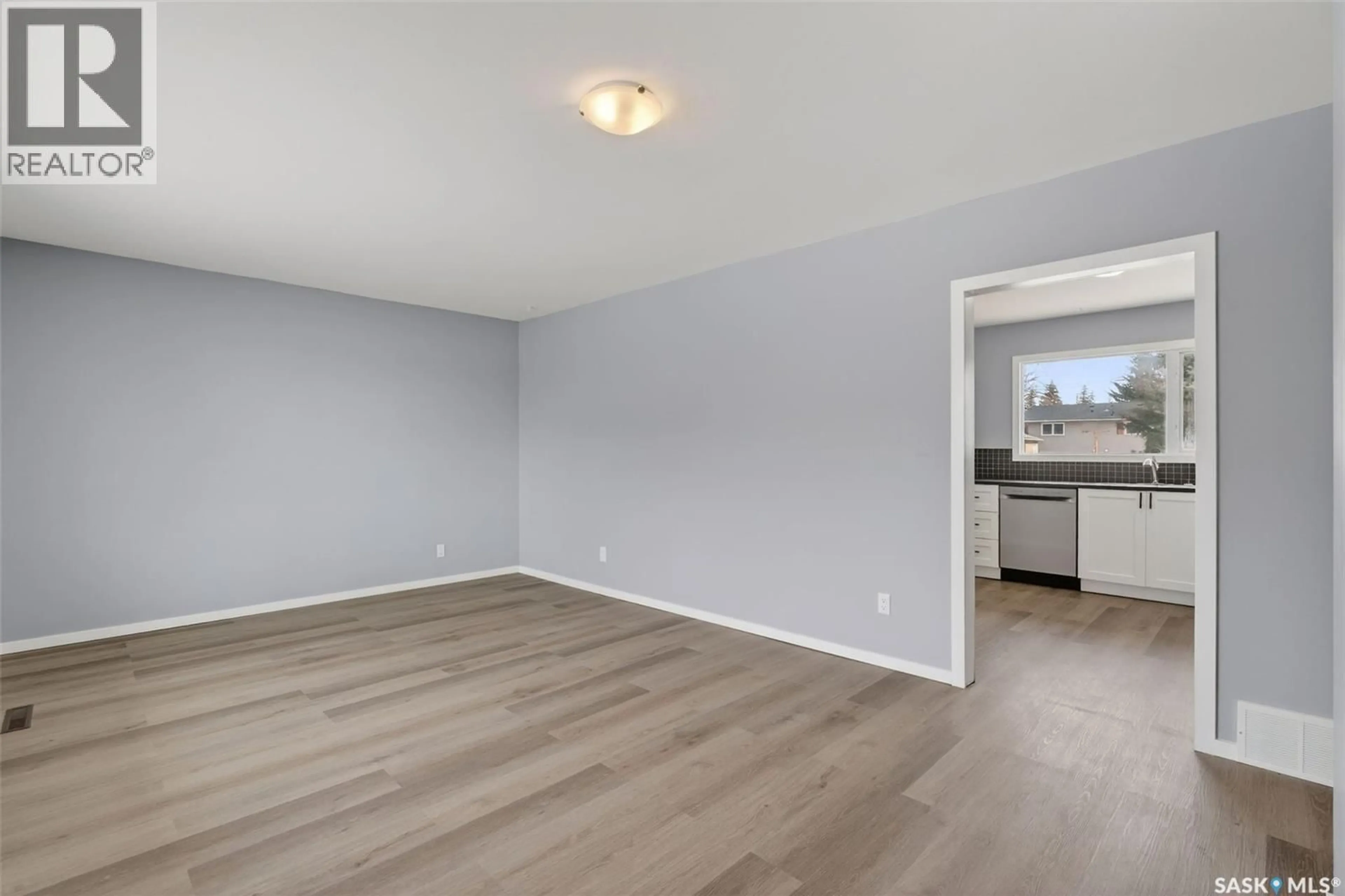 A pic of a room for 238 VANCOUVER AVENUE, Saskatoon Saskatchewan S7M3M9