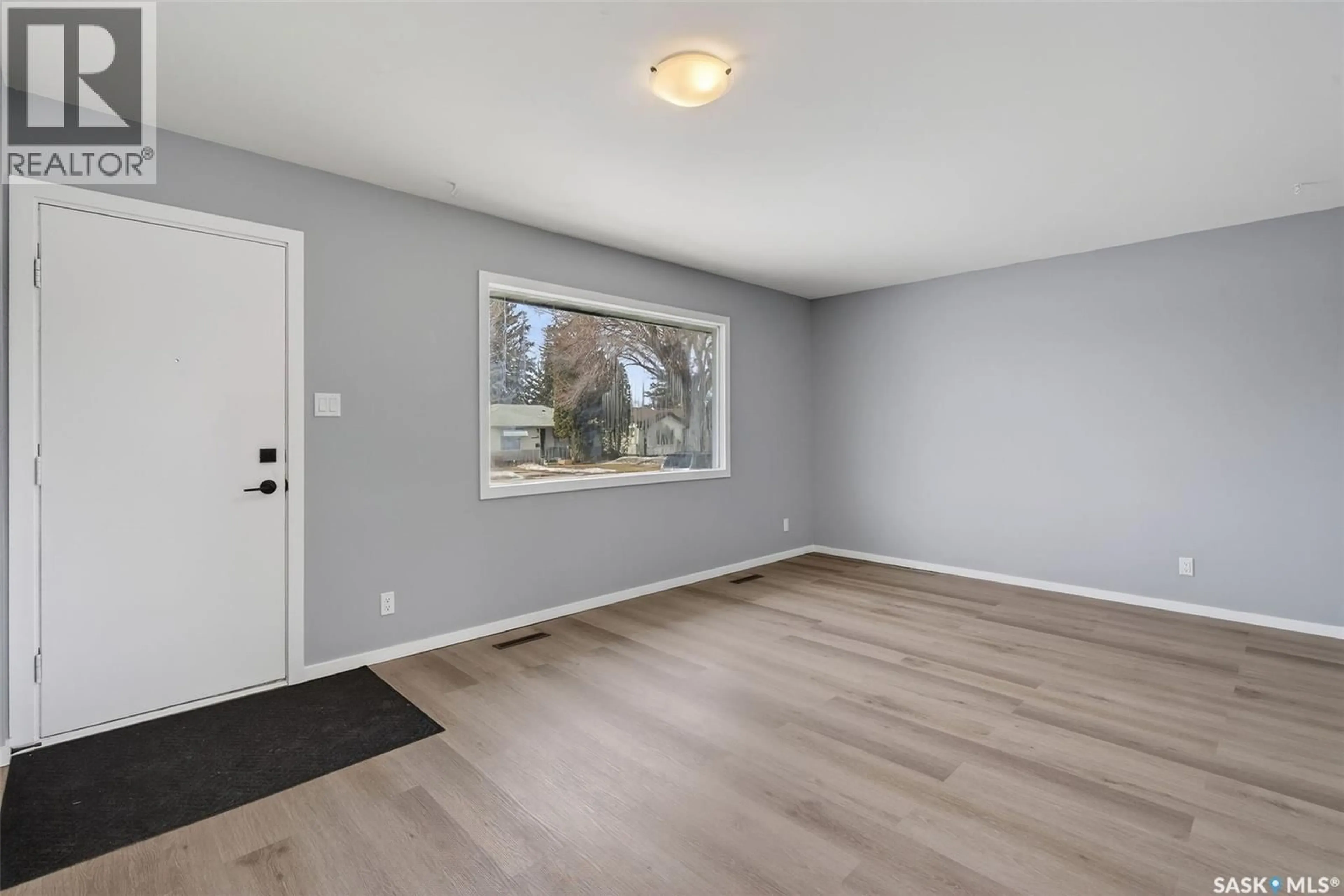 A pic of a room for 238 VANCOUVER AVENUE, Saskatoon Saskatchewan S7M3M9