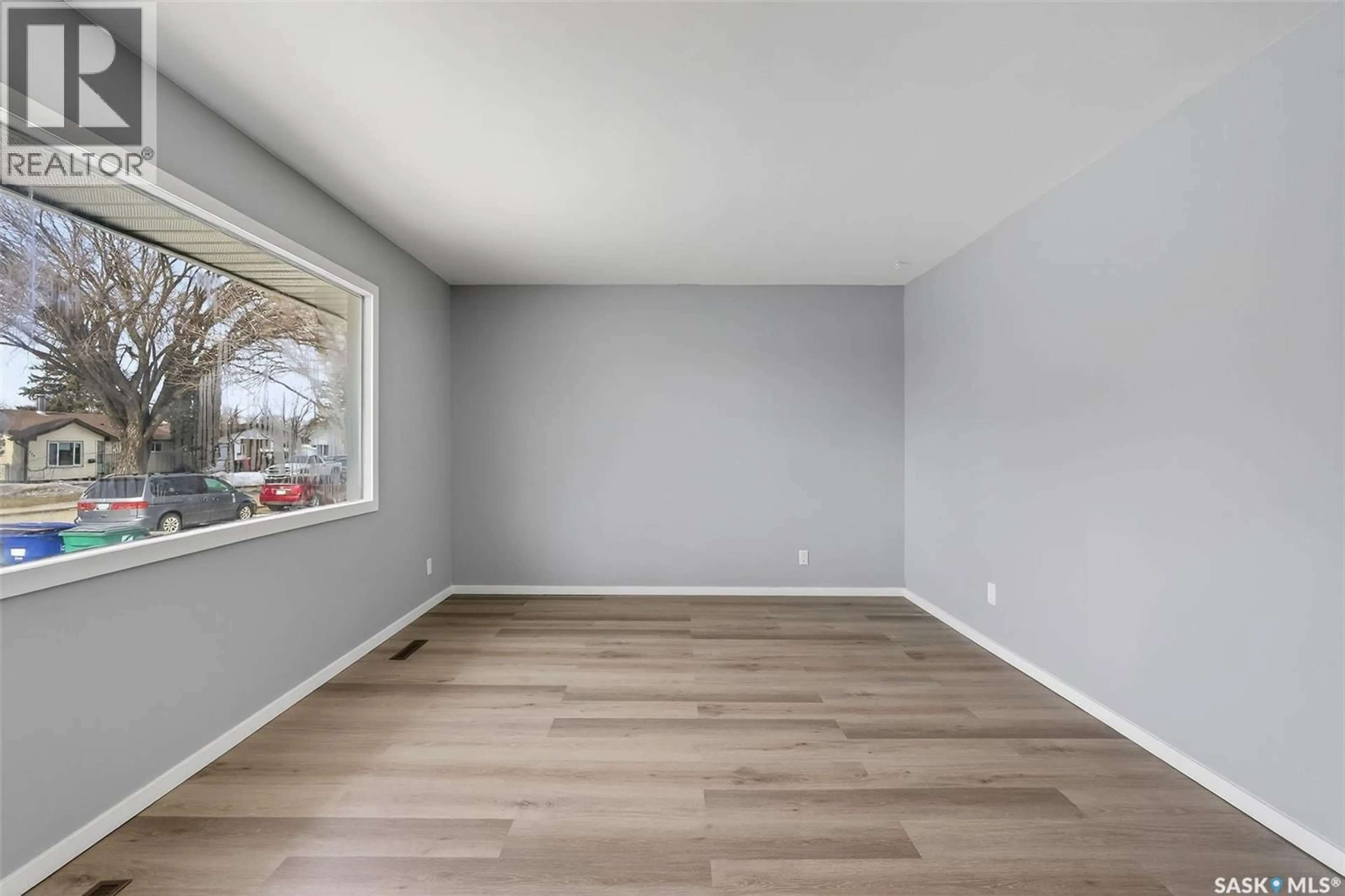 A pic of a room for 238 VANCOUVER AVENUE, Saskatoon Saskatchewan S7M3M9