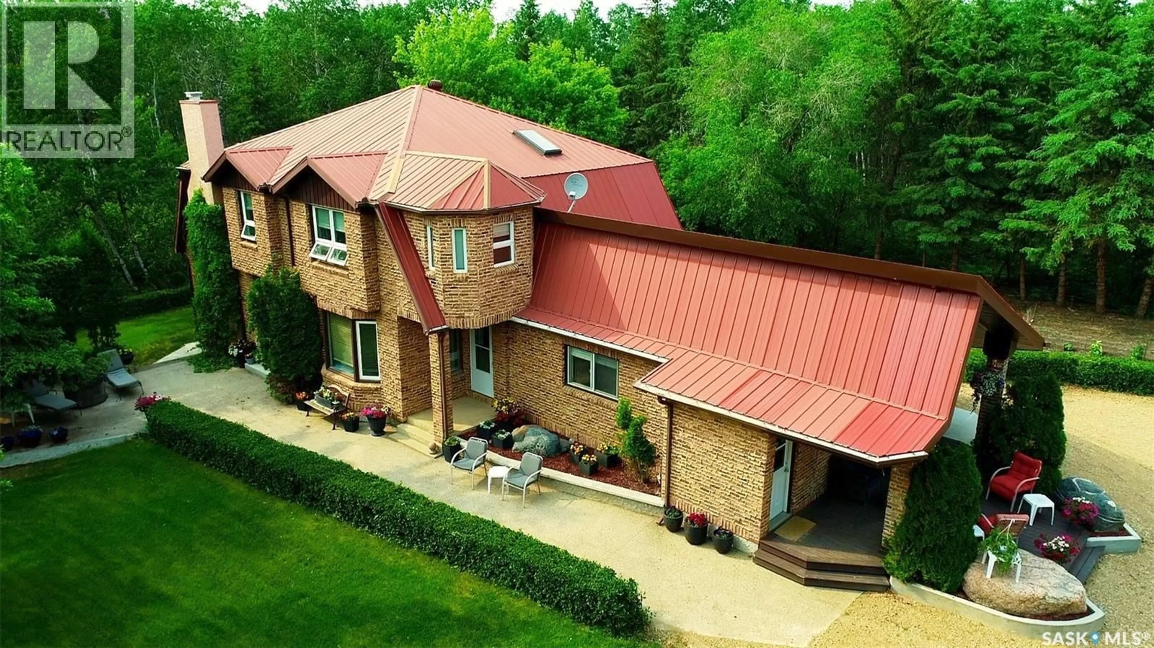 A pic from outside/outdoor area/front of a property/back of a property/a pic from drone, building for 35 ACRE RETREAT, Star City Rm No. 428 Saskatchewan S0E1A0