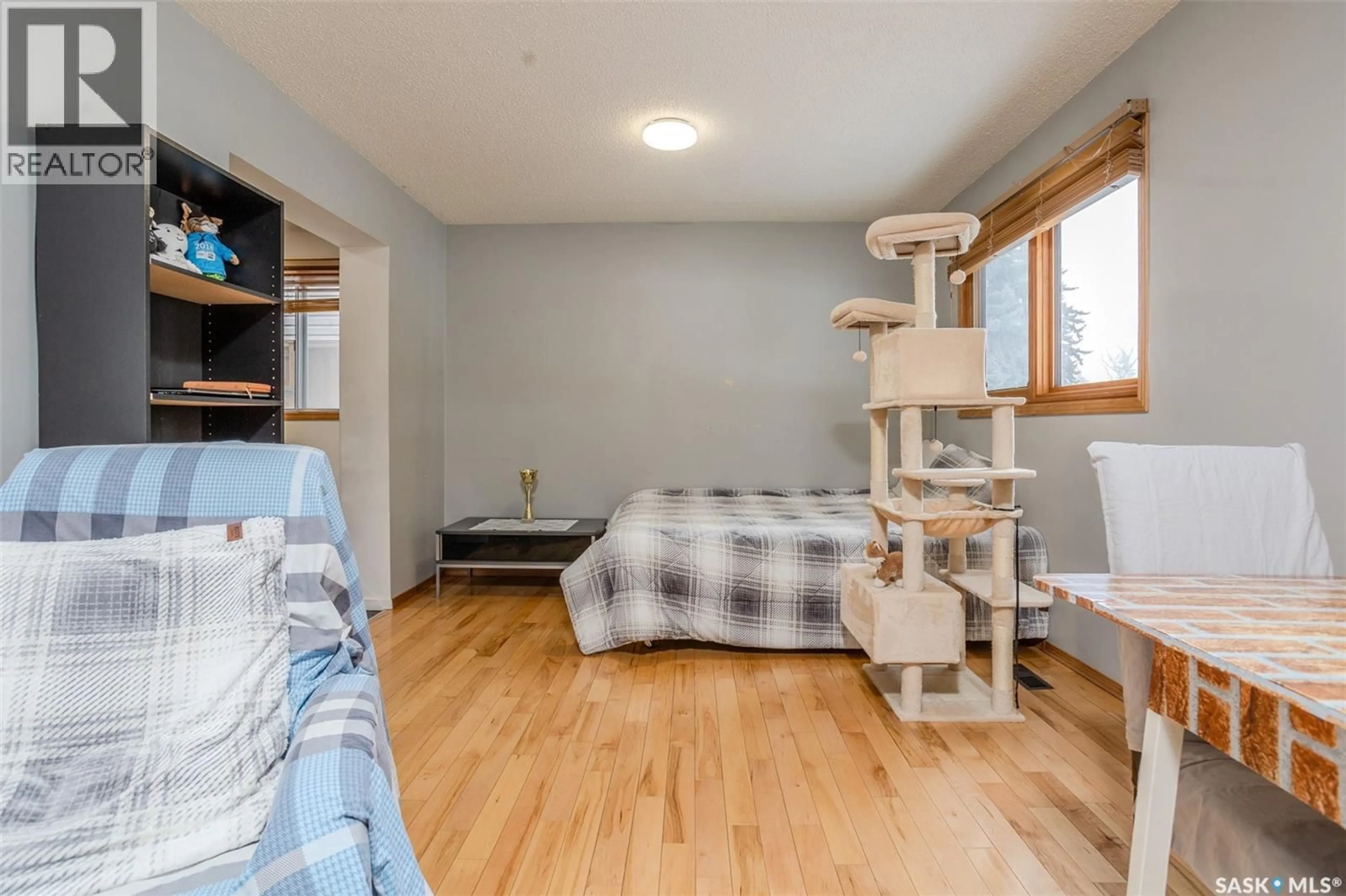 A pic of a room for 60 CLARK CRESCENT, Saskatoon Saskatchewan S7H3L9