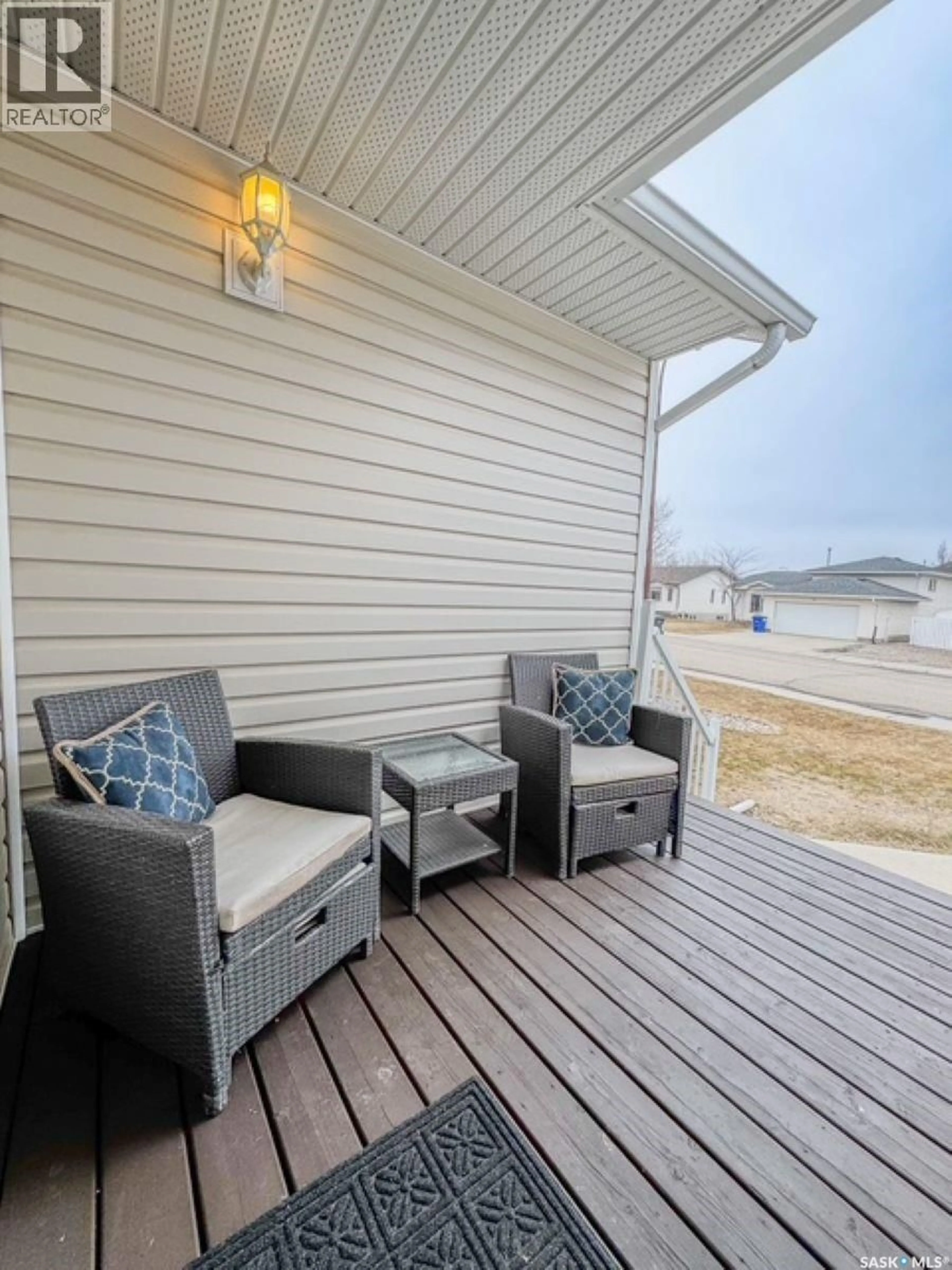 Patio, water/lake/river/ocean view for 520 PALLISER DRIVE, Swift Current Saskatchewan S9H5C5