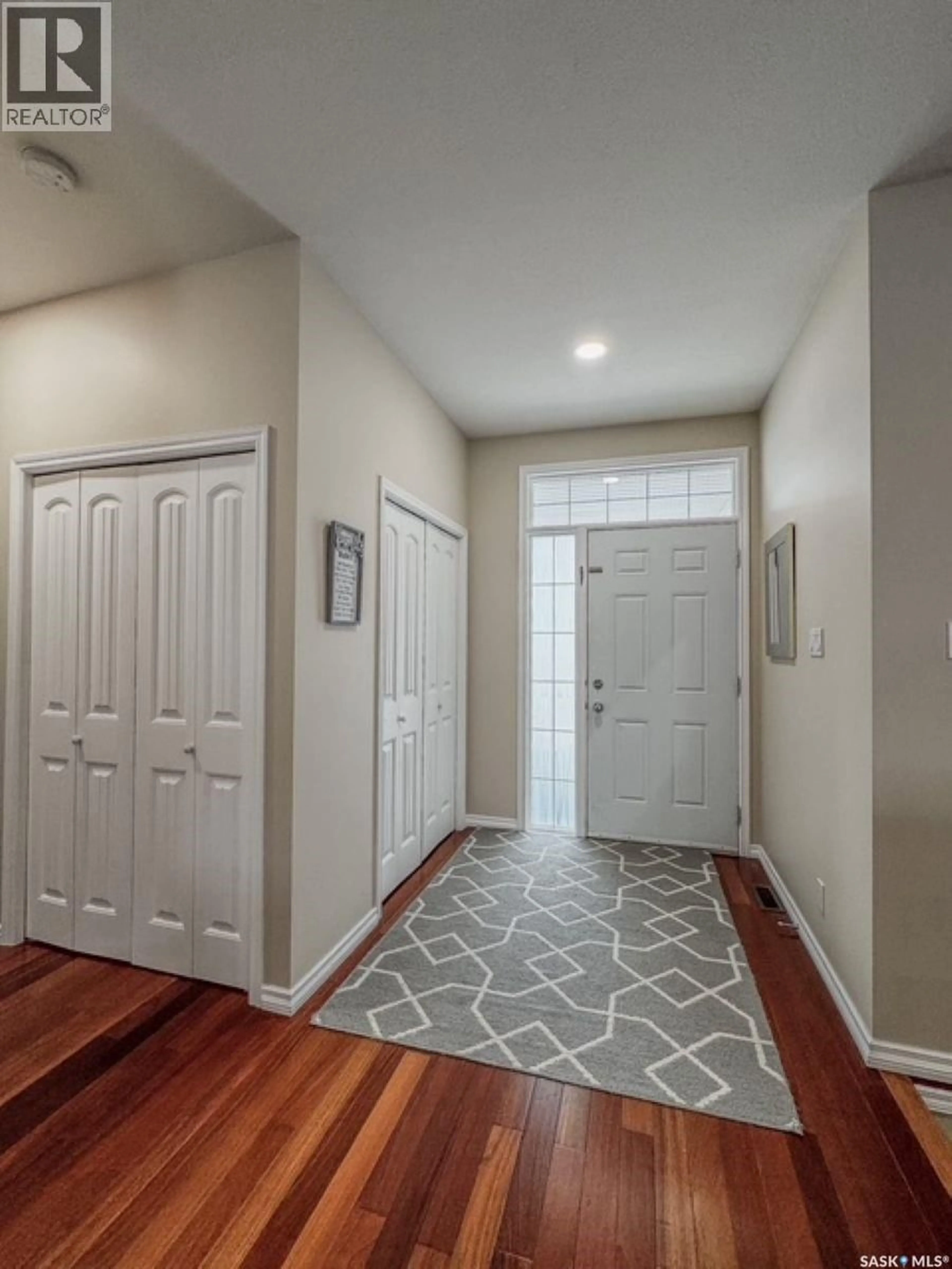 Indoor entryway for 520 PALLISER DRIVE, Swift Current Saskatchewan S9H5C5