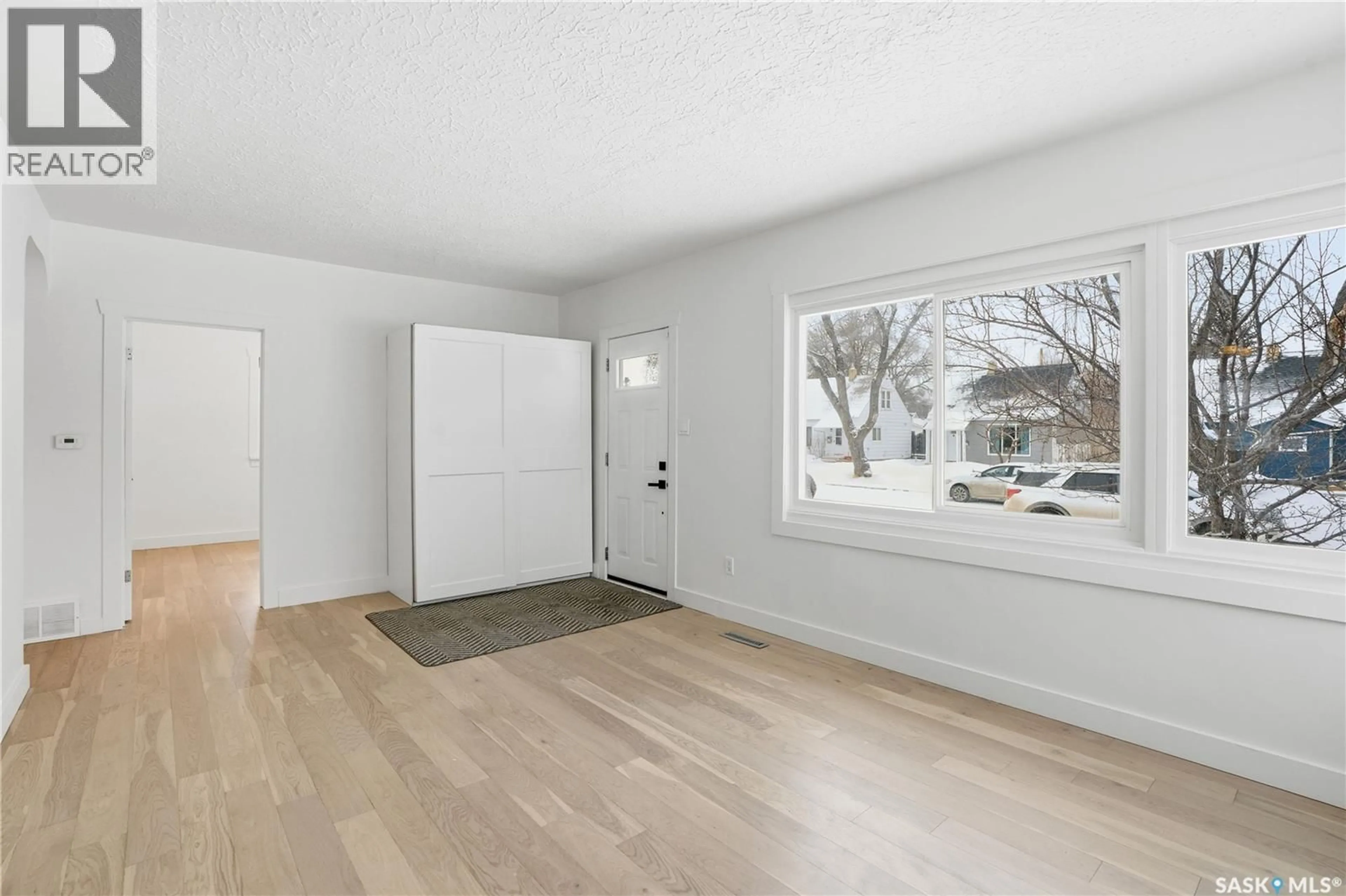 Indoor entryway for 218 ASH STREET, Saskatoon Saskatchewan S7J0K1
