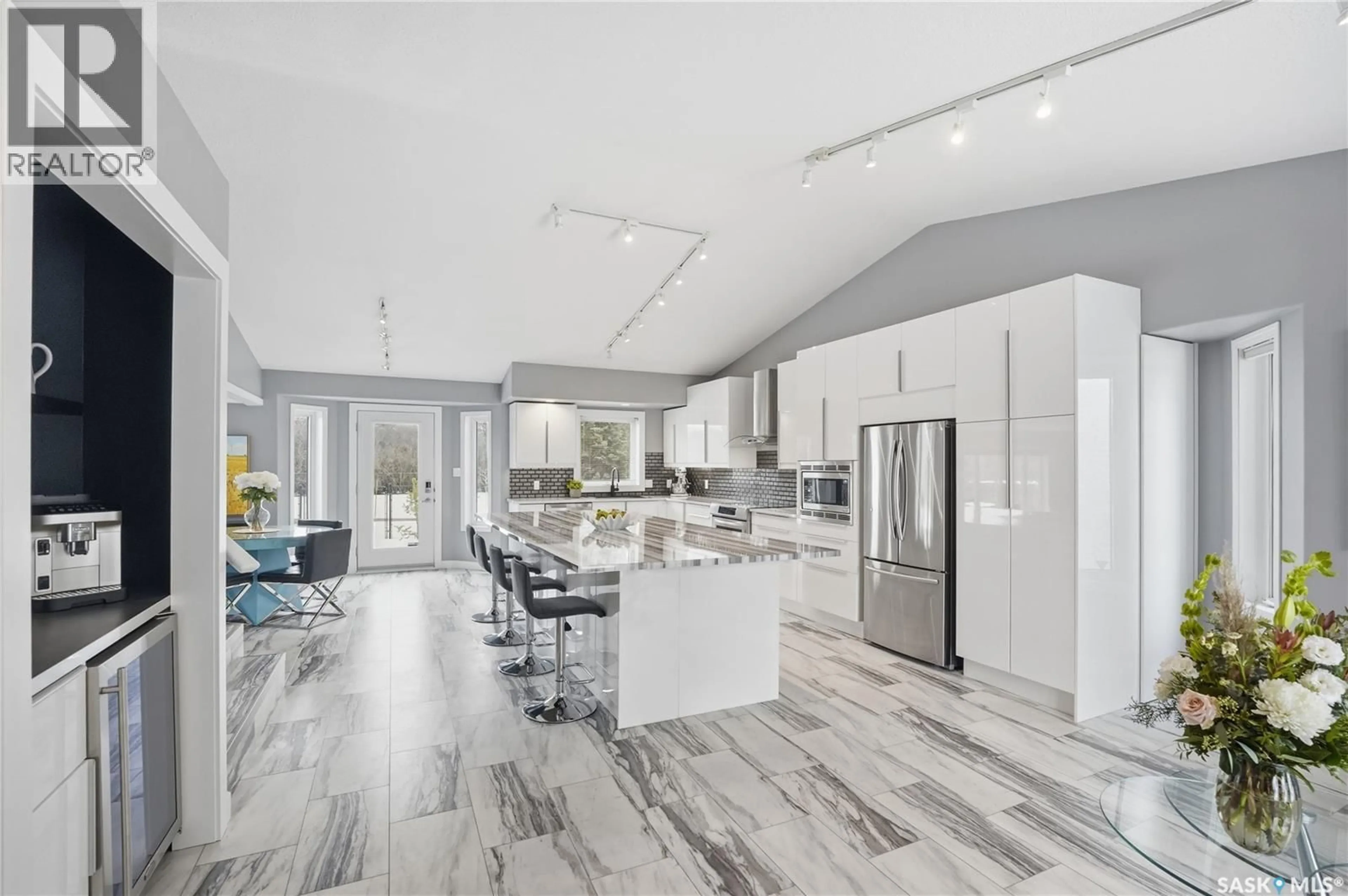 Open concept kitchen, ceramic/tile floor for 406 LAYCOE CRESCENT, Saskatoon Saskatchewan S7S1H4