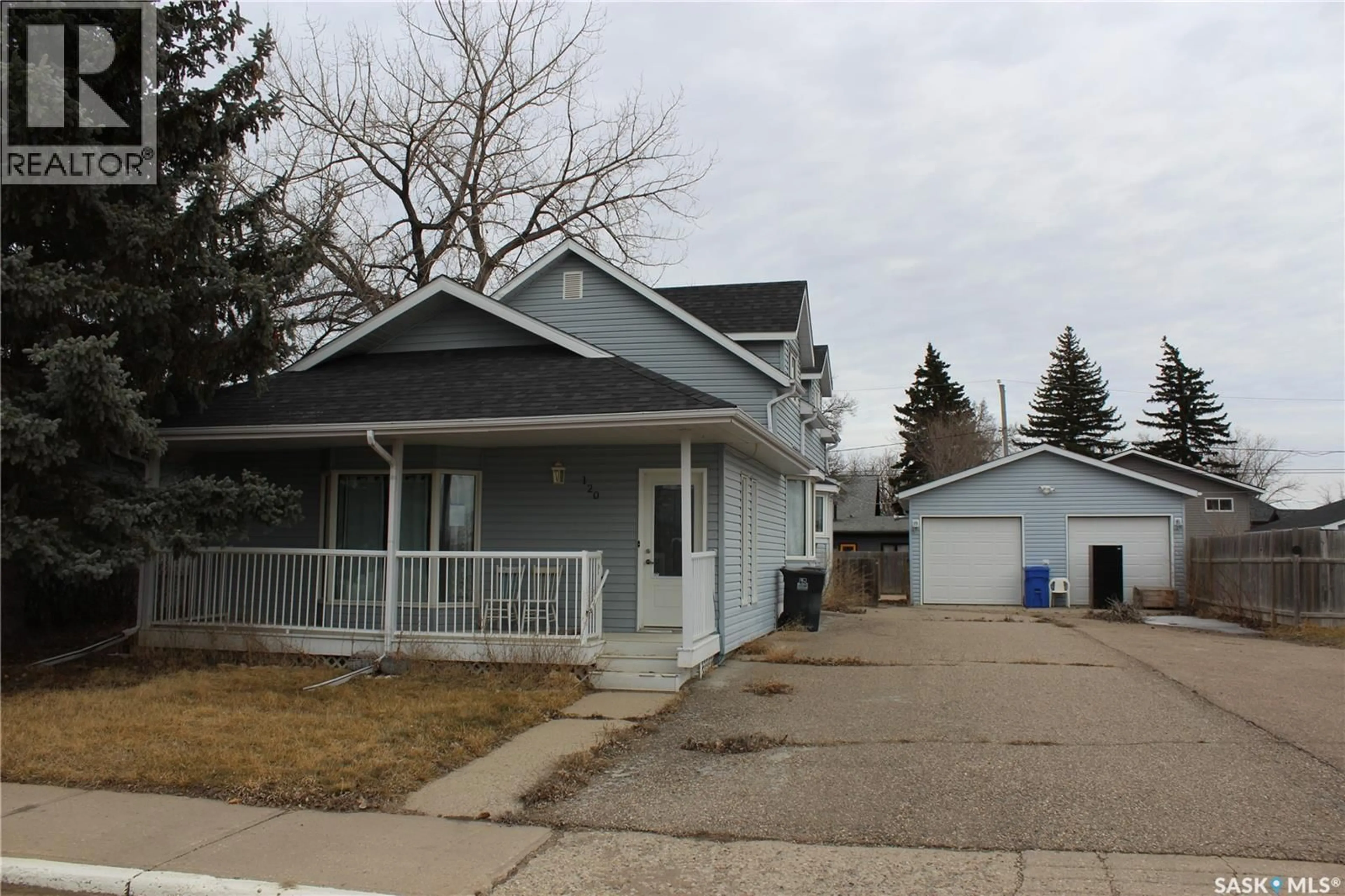 Home with vinyl exterior material, street for 120 MAIN STREET, Midale Saskatchewan S0C1S0