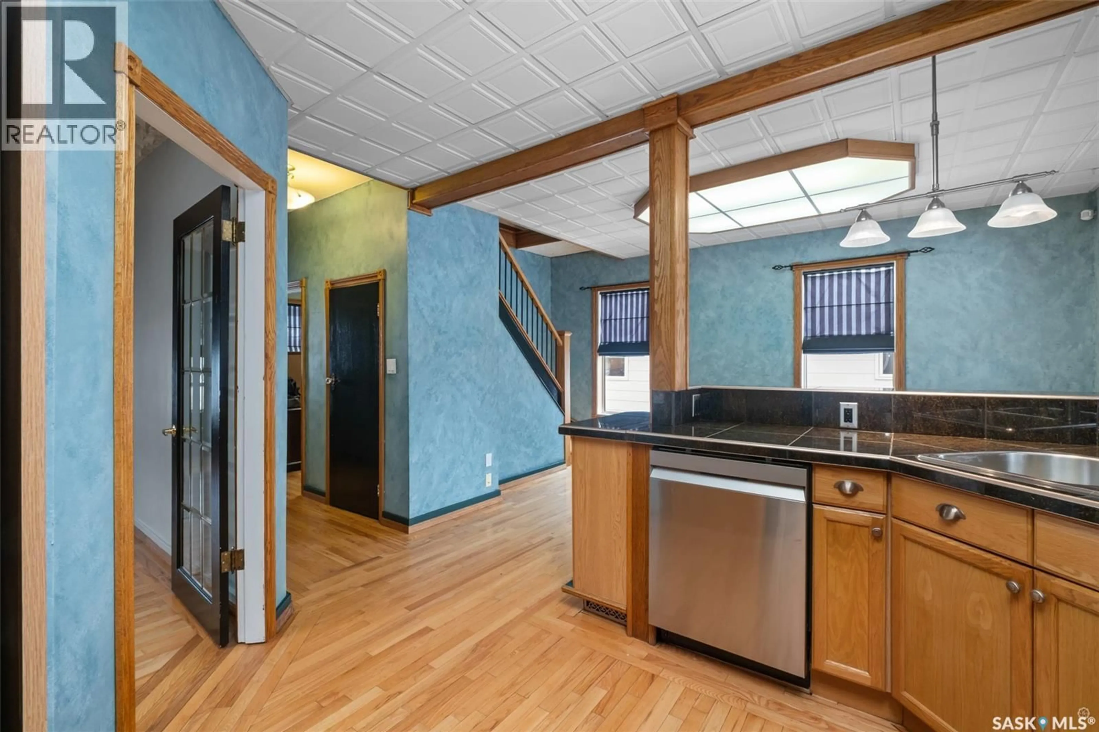 Open concept kitchen, unknown for 1027 4TH STREET, Prince Albert Saskatchewan S6V0L1