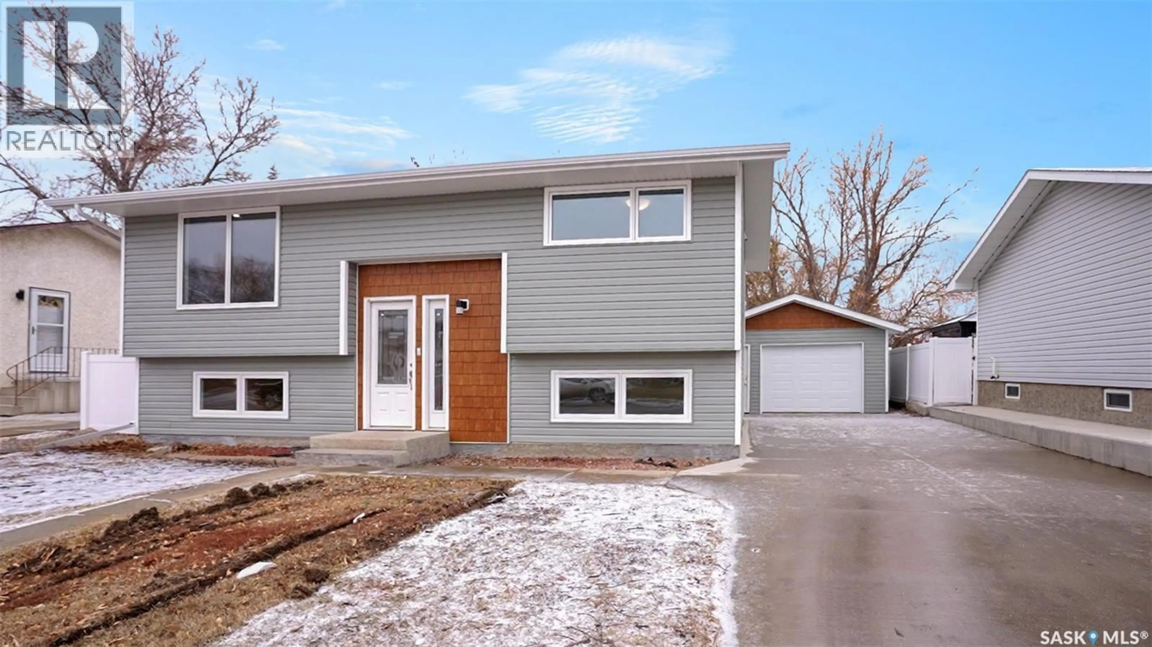 Home with vinyl exterior material, street for 12 BUTTERCUP CRESCENT, Moose Jaw Saskatchewan S6J1A4