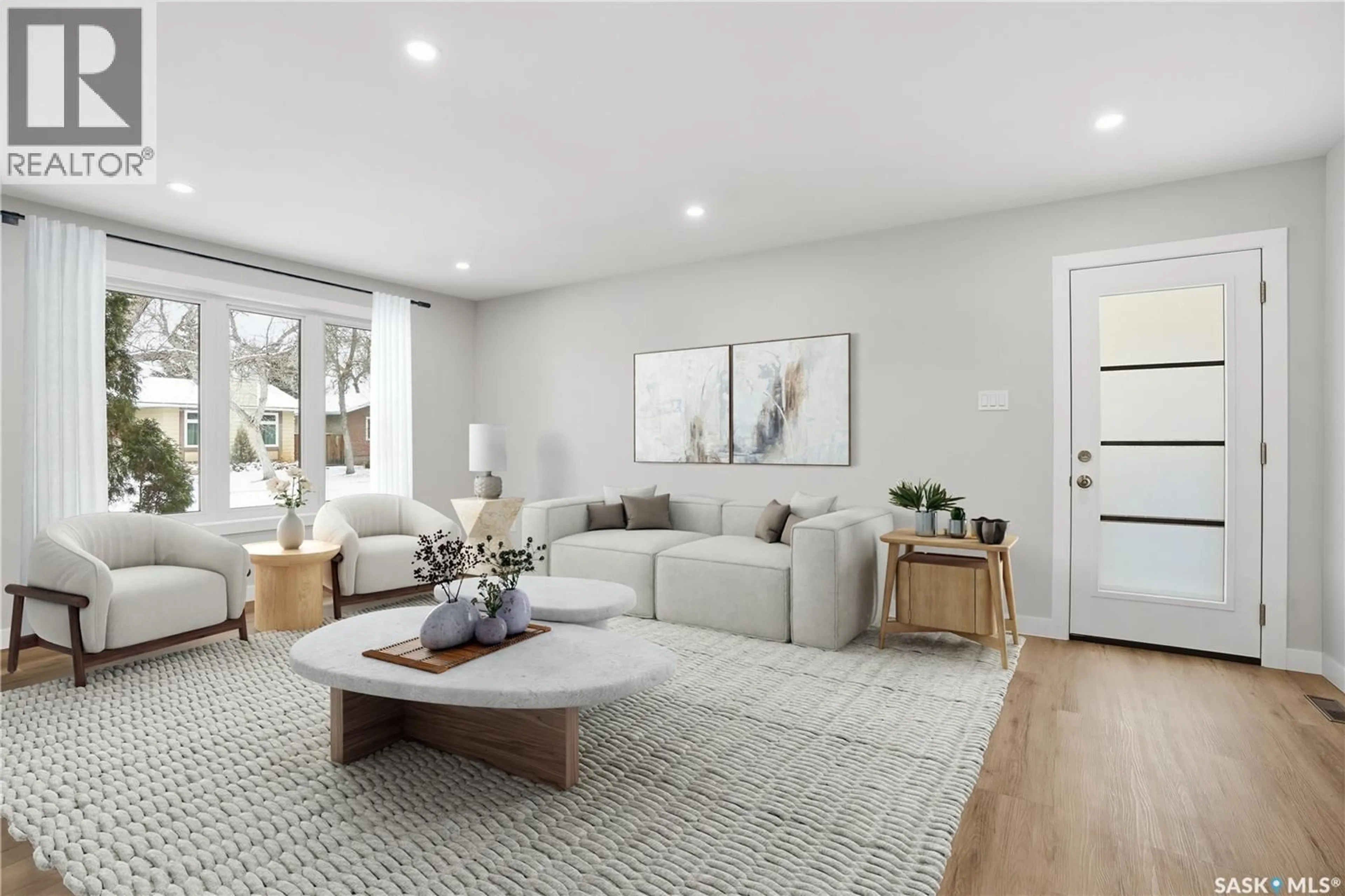 Living room with furniture, unknown for 31 NEWSTEAD AVENUE, Regina Saskatchewan S4X1H1